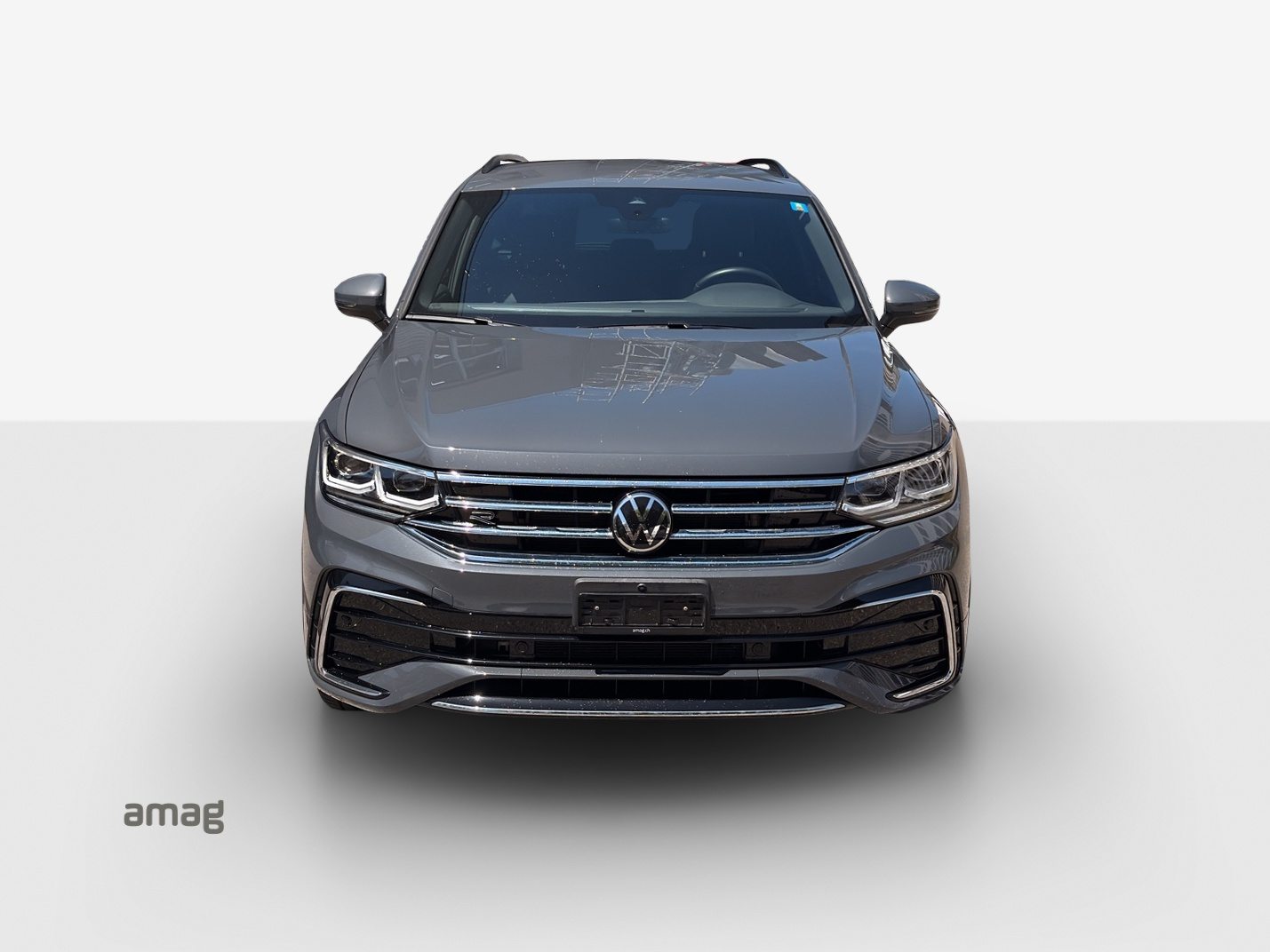 VW Tiguan R-Line SELECTION PHEV, Voll-Hybrid Benzin/Elektro, Occasion / Gebraucht, Automatik - 7