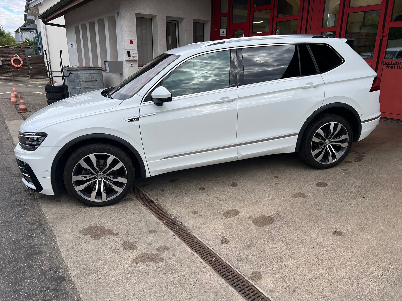 VW Tiguan Allspace 2.0 TDI SCR R-Line 4Motion DSG, Diesel, Occasioni / Usate, Automatico - 7