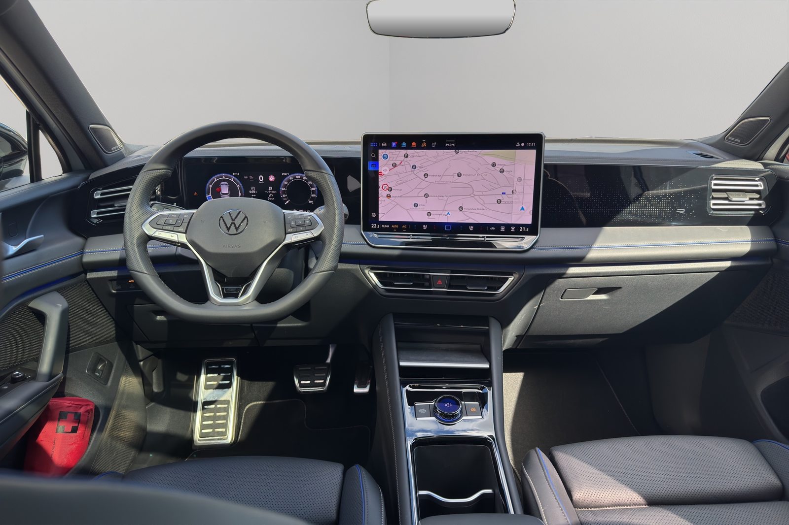 VW Tiguan R-Line, Essence, Occasion / Utilisé, Automatique - 7
