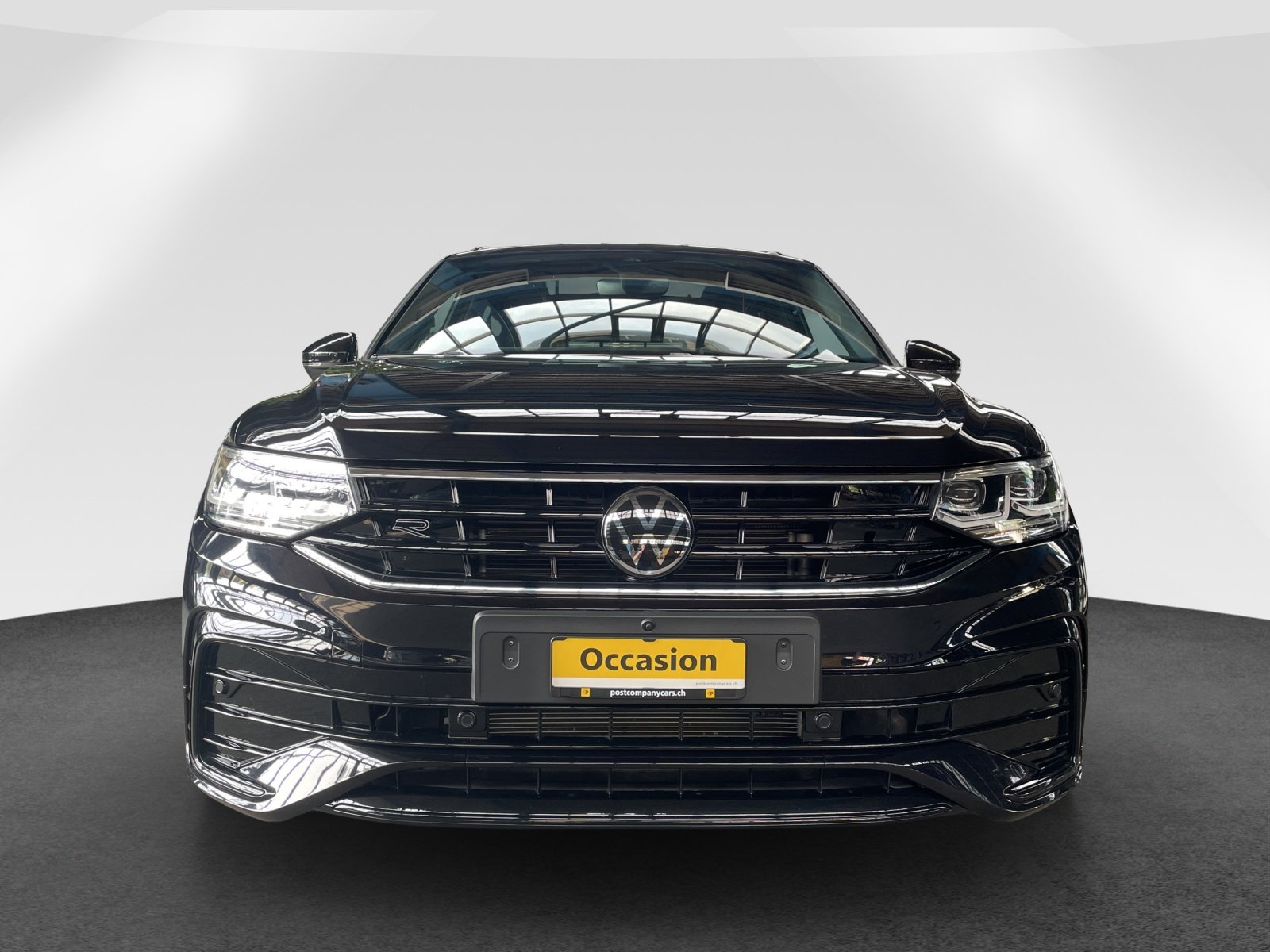 VW Tiguan 2.0 TSI R-Line DSG, Petrol, Second hand / Used, Automatic - 2