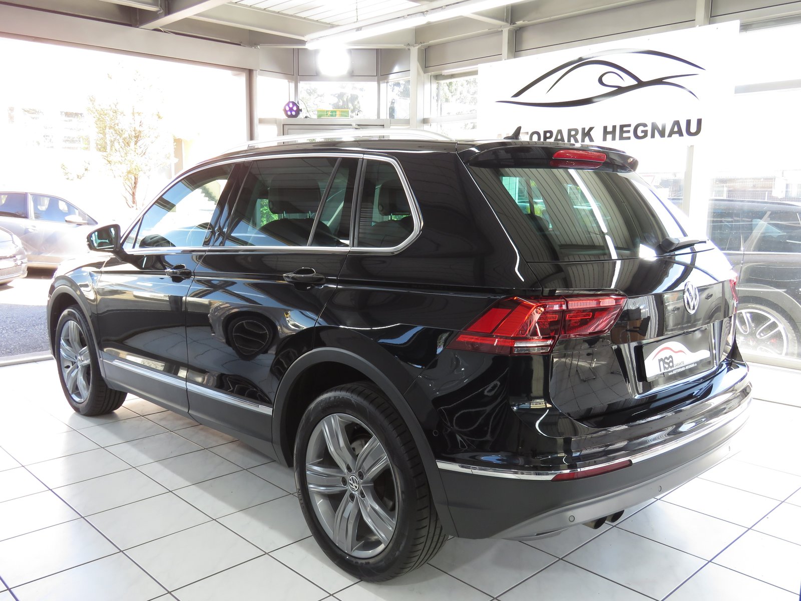 VW Tiguan 2.0TSI Highline 4-Motion, Essence, Occasion / Utilisé, Manuelle - 6