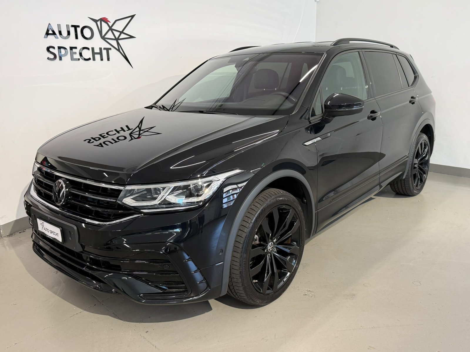 VW Tiguan Allspace 2.0TSI R-Line 4Motion DSG, Petrol, Second hand / Used, Automatic - 2