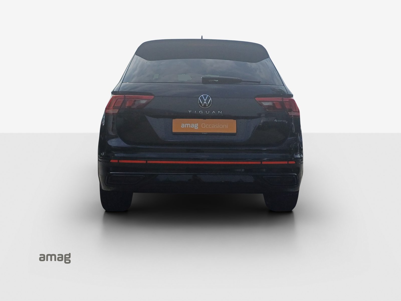 VW Tiguan R-Line, Petrol, Second hand / Used, Automatic - 4