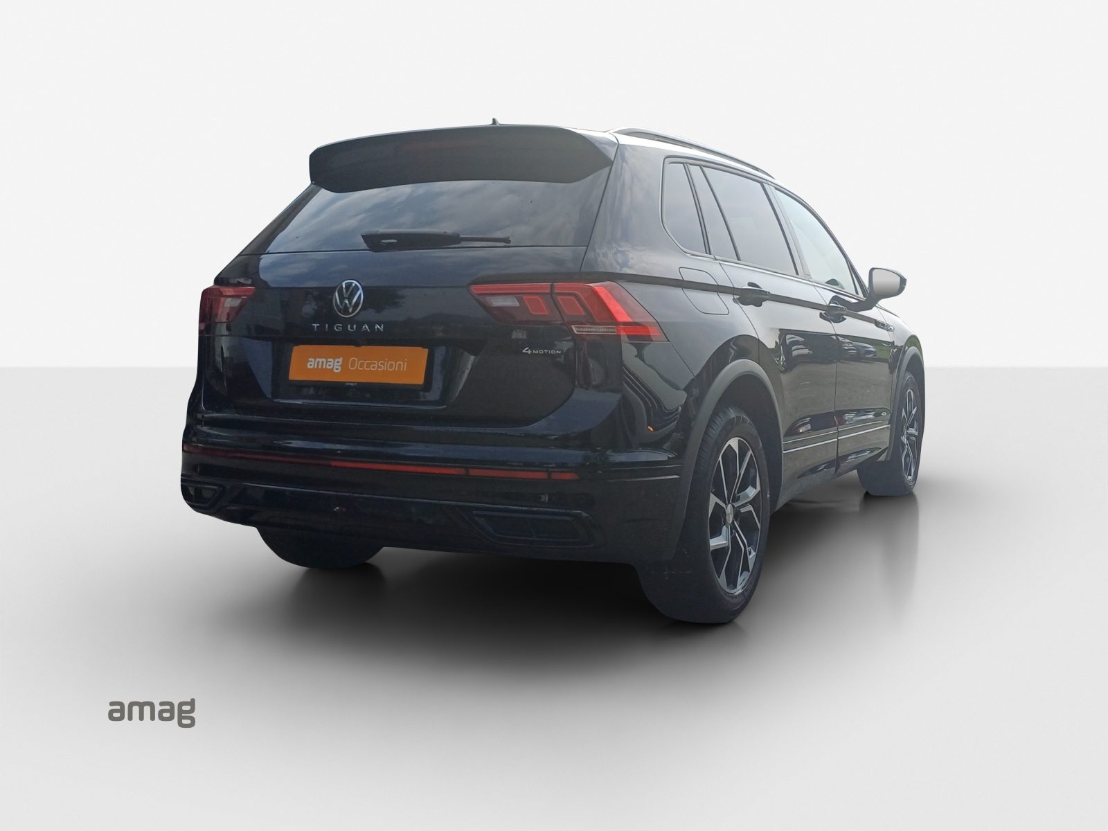 VW Tiguan R-Line, Petrol, Second hand / Used, Automatic - 5