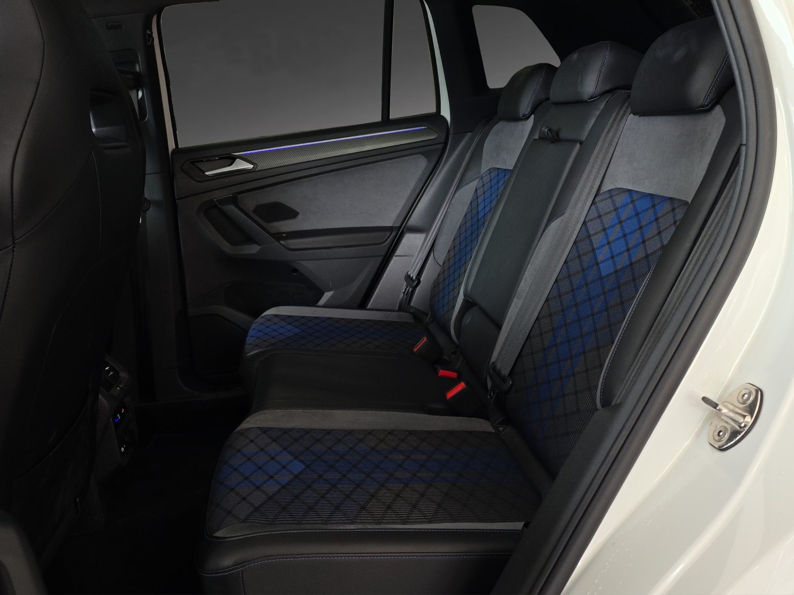 VW Tiguan R, Benzin, Occasion / Gebraucht, Automatik - 7