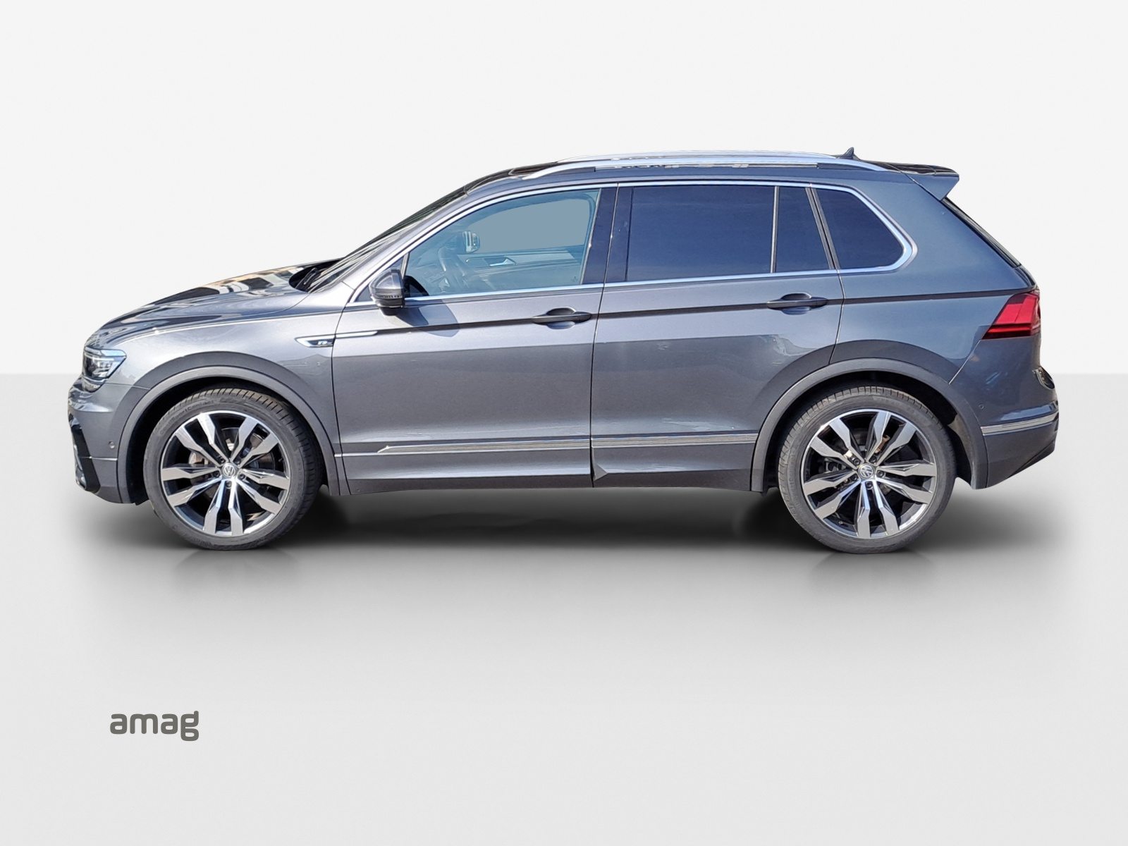VW Tiguan Highline, Petrol, Second hand / Used, Automatic - 2