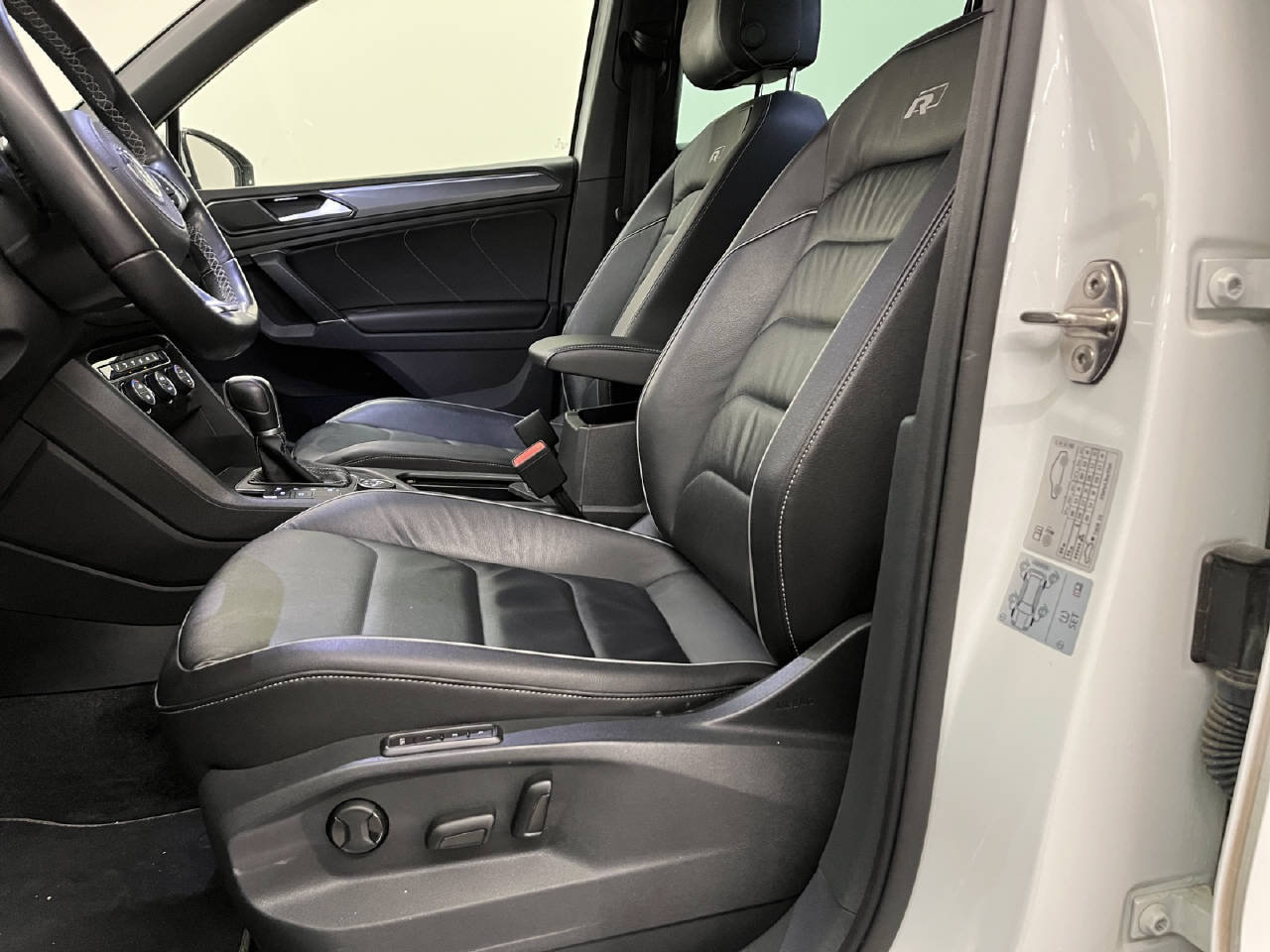 VW Tiguan 2.0 TDI SCR Highline DSG, Diesel, Second hand / Used, Automatic - 6