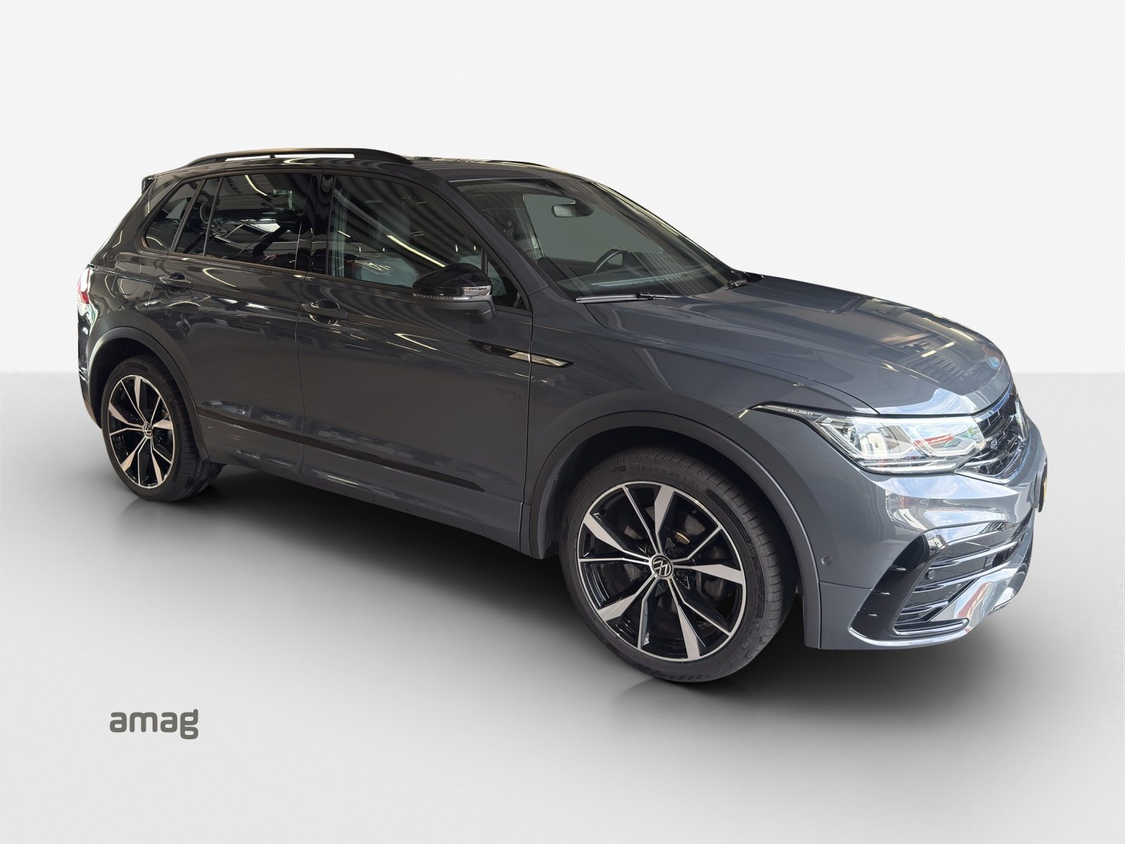VW Tiguan R-Line, Benzin, Occasion / Gebraucht, Automatik - 5