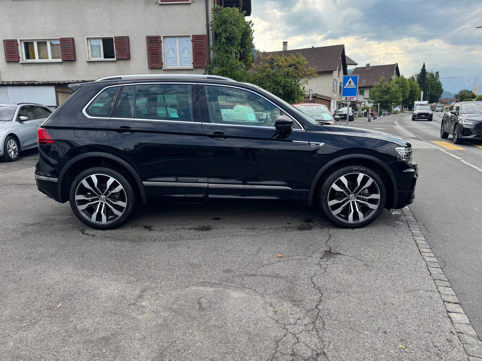 VW Tiguan 2.0 TDI SCR R-Line 4Motion DSG, Diesel, Occasion / Utilisé, Automatique - 5