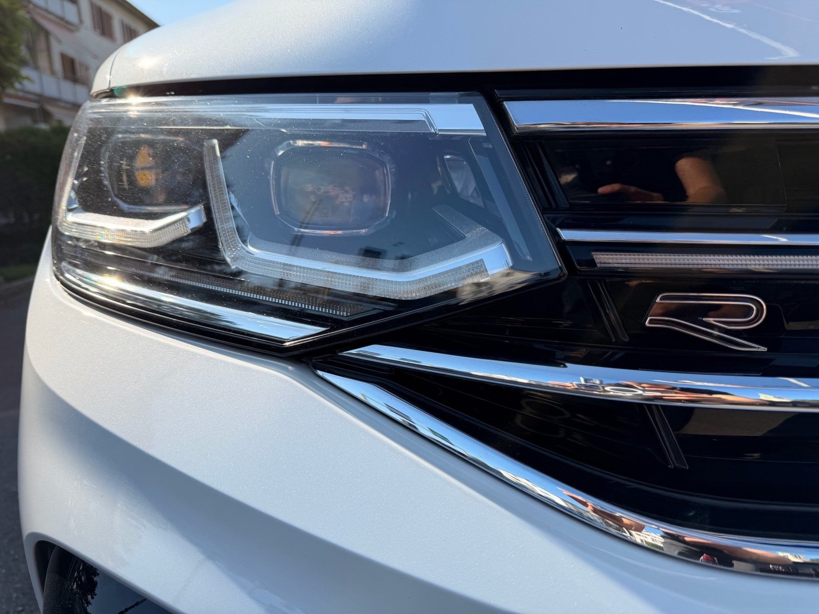 VW Tiguan Allspace Allspace R-LINE 4MOTION *** PANORAMAGLASD, Benzin, Occasion / Gebraucht, Automatik - 7