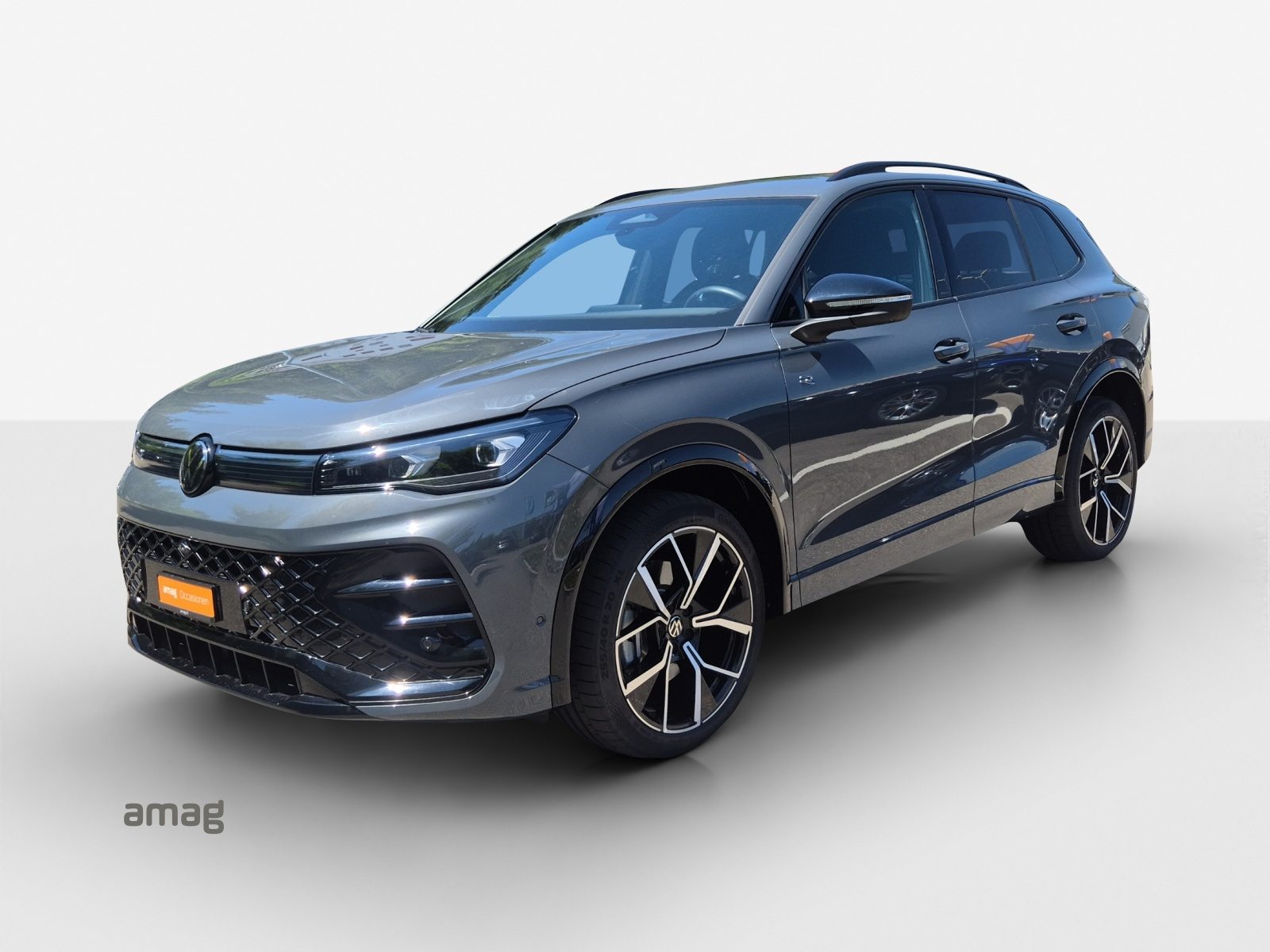 VW Tiguan R-Line