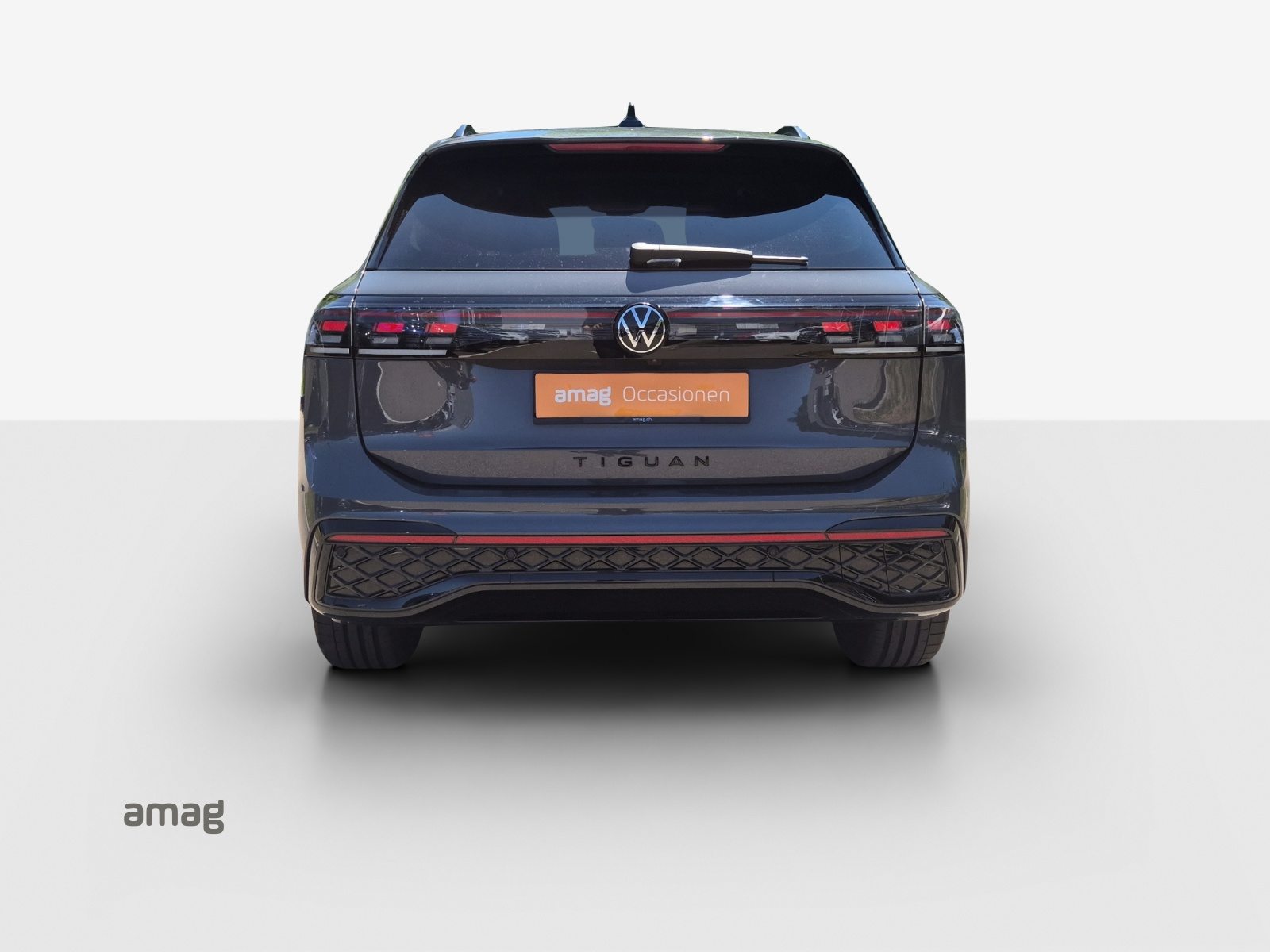 VW Tiguan R-Line, Benzin, Occasion / Gebraucht, Automatik - 4