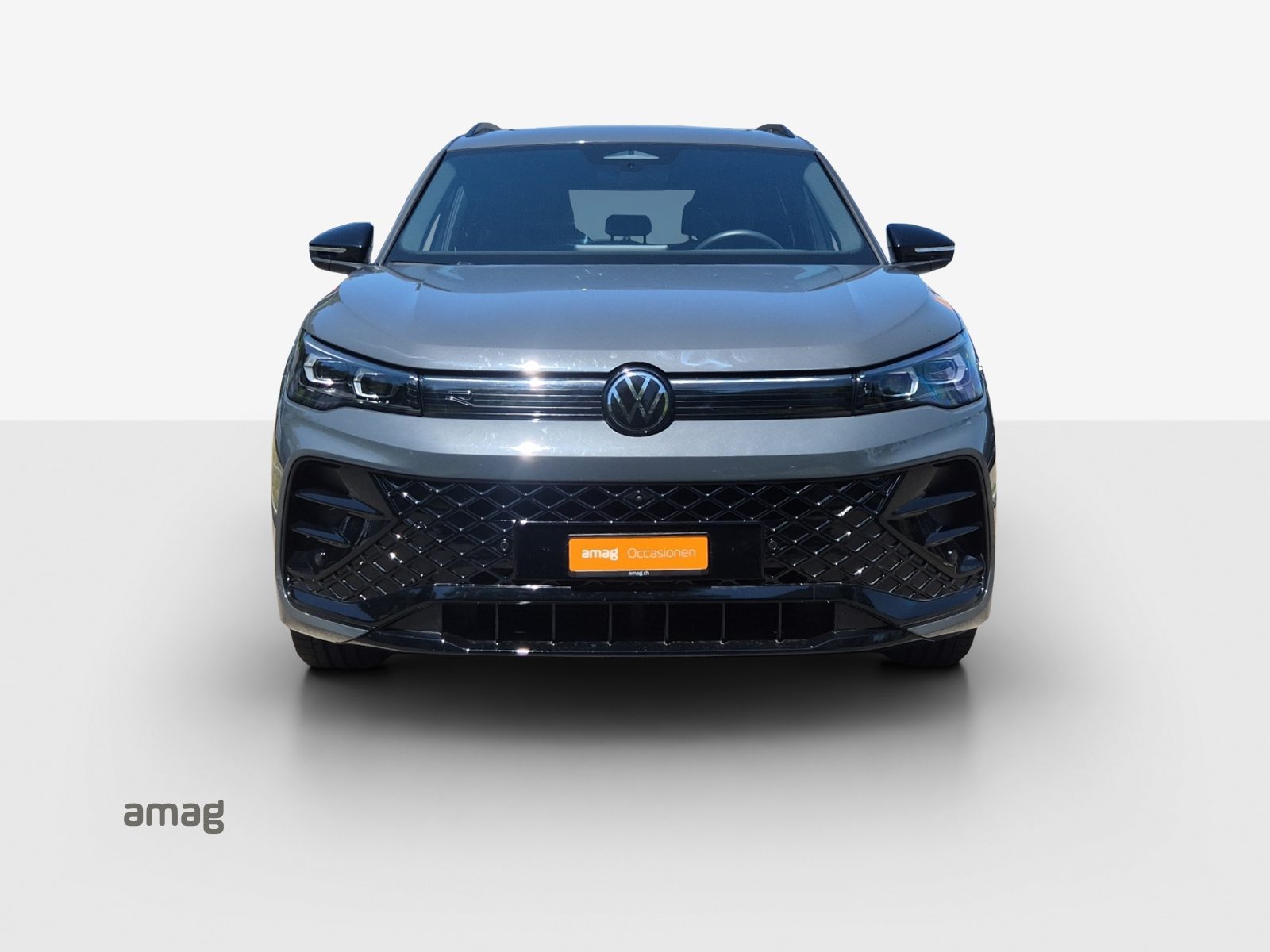 VW Tiguan R-Line, Benzin, Occasion / Gebraucht, Automatik - 7