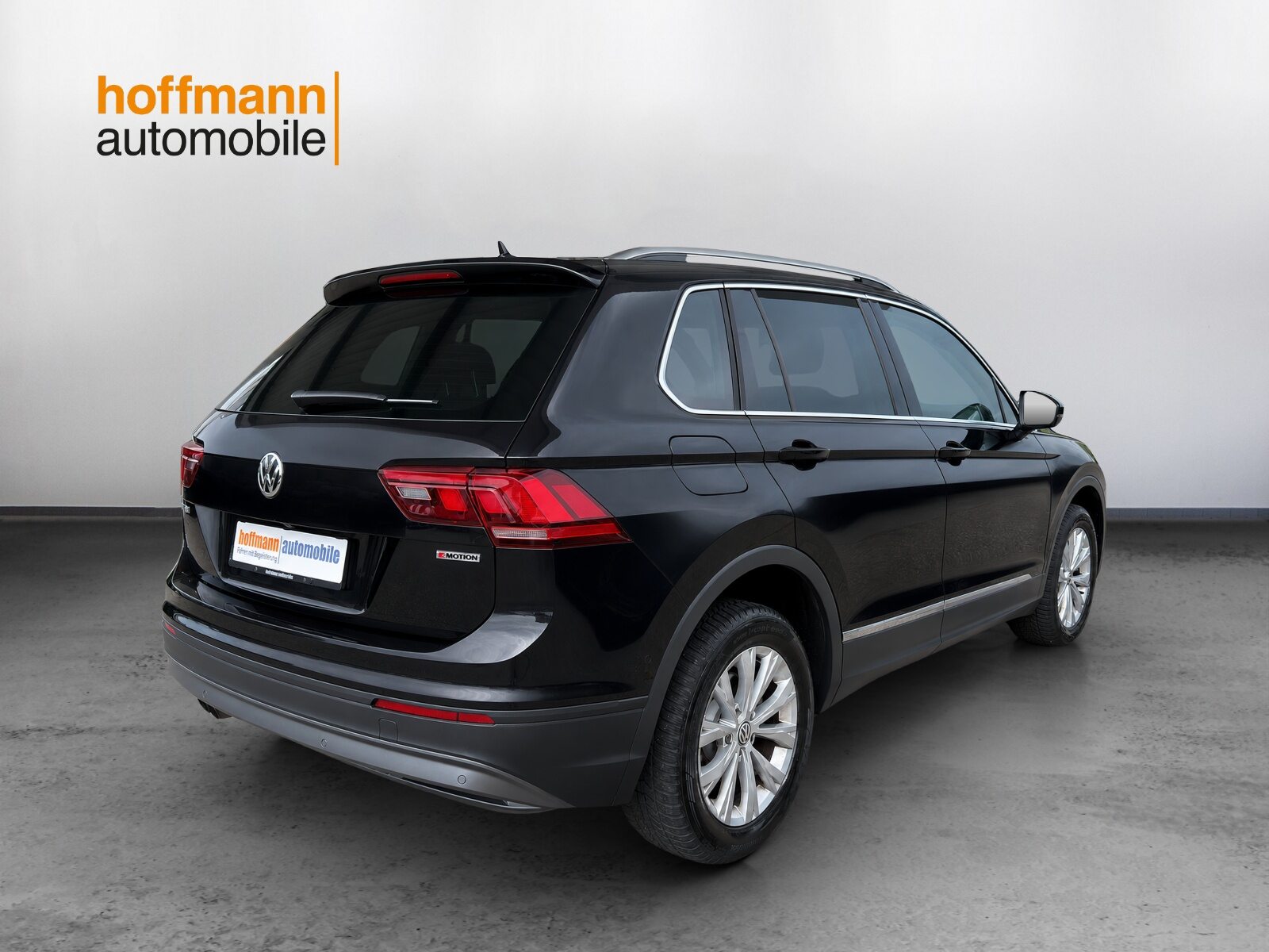 VW Tiguan Comfortline, Petrol, Second hand / Used, Automatic - 4