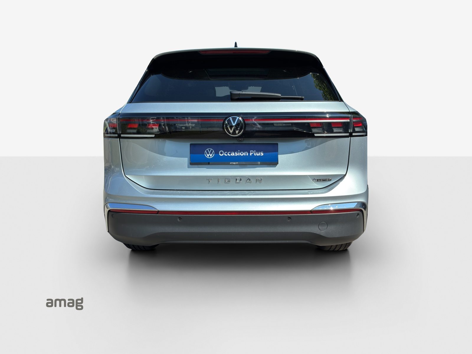 VW Tiguan Elegance, Petrol, Second hand / Used, Automatic - 4