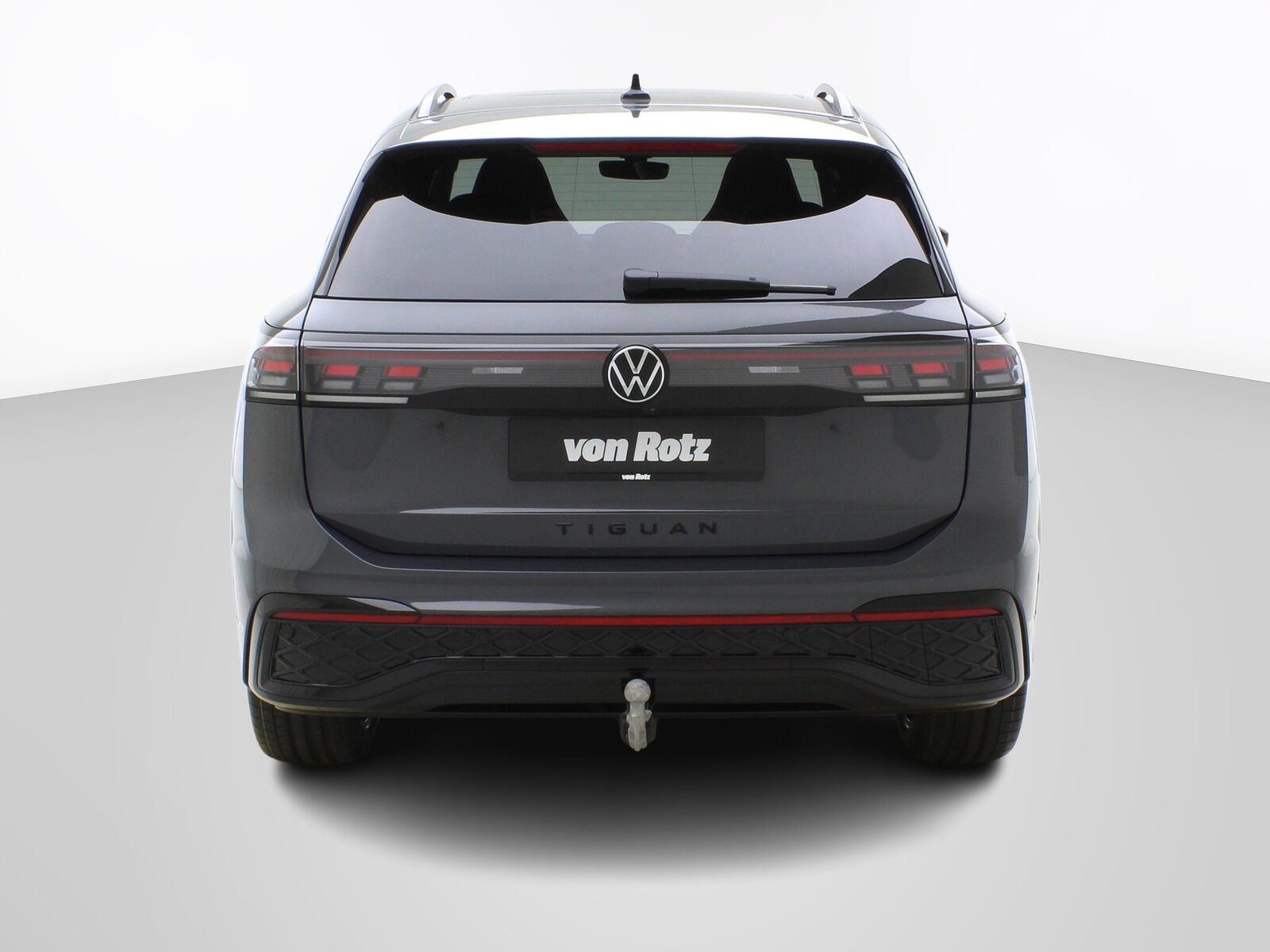 VW Tiguan 2.0 TSI DSG R-Line Black Style 4Motion, Petrol, Second hand / Used, Automatic - 4