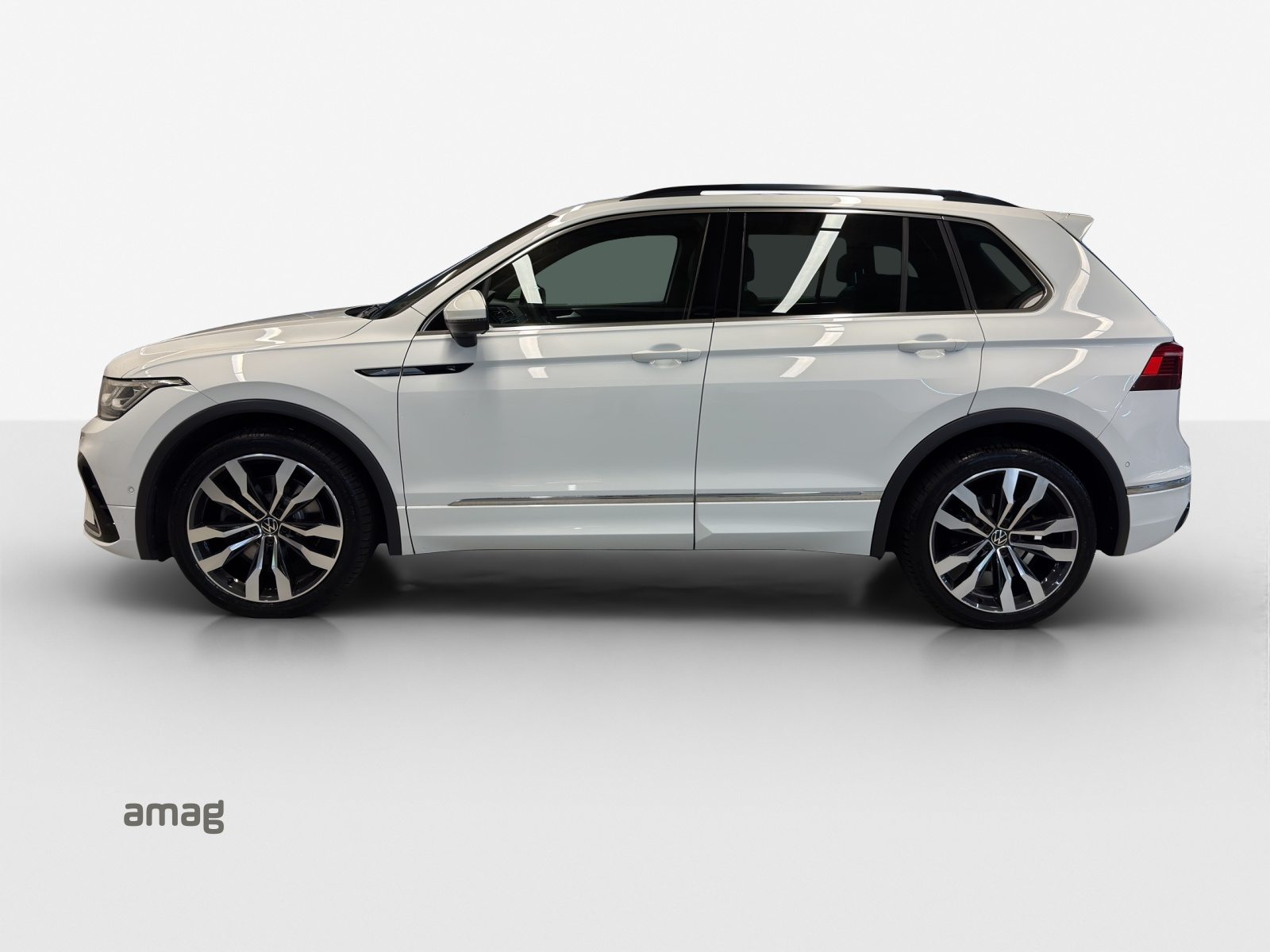 VW Tiguan R-Line SELECTION, Diesel, Occasion / Utilisé, Automatique - 2