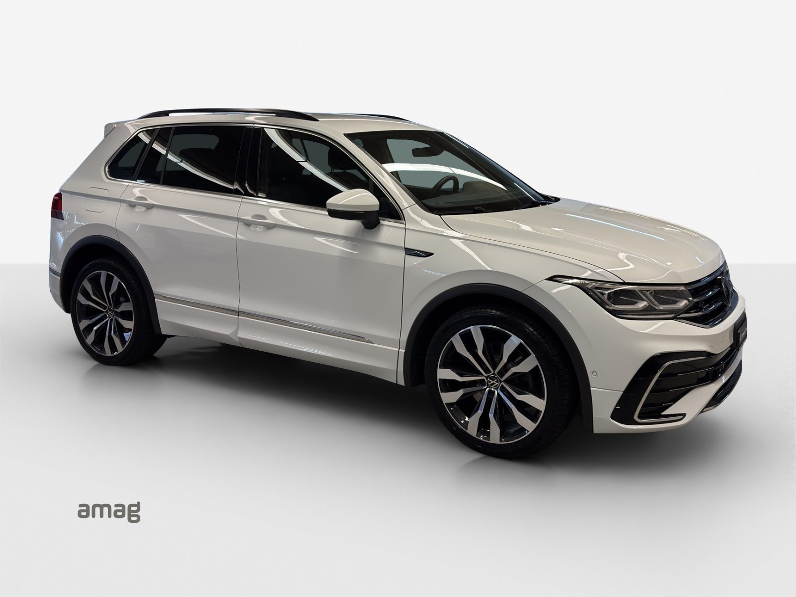 VW Tiguan R-Line SELECTION, Diesel, Occasion / Utilisé, Automatique - 6