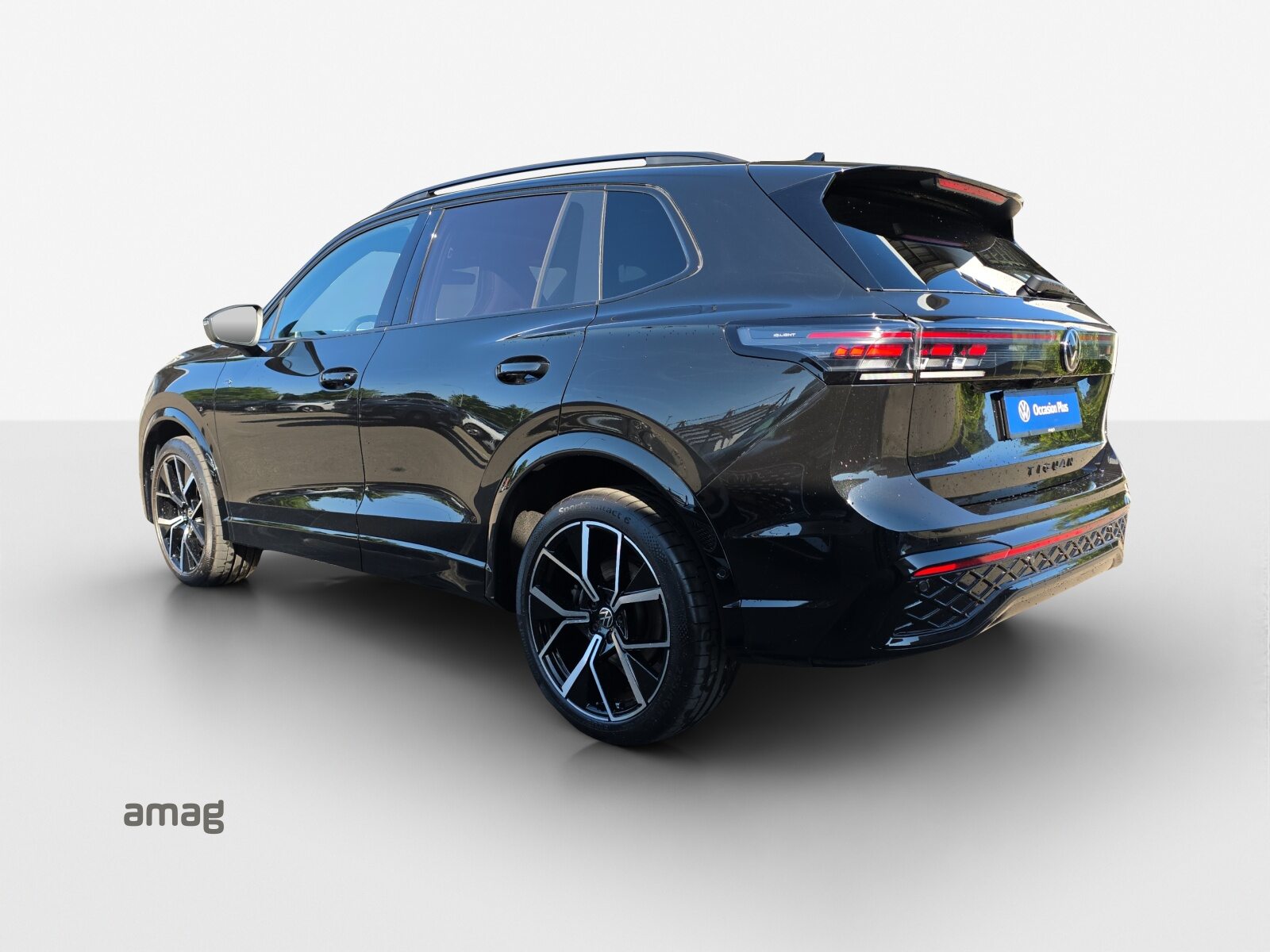 VW Tiguan R-Line, Petrol, Second hand / Used, Automatic - 3
