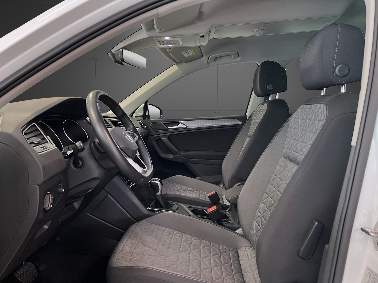 VW Tiguan Life, Benzina, Occasioni / Usate, Automatico - 6