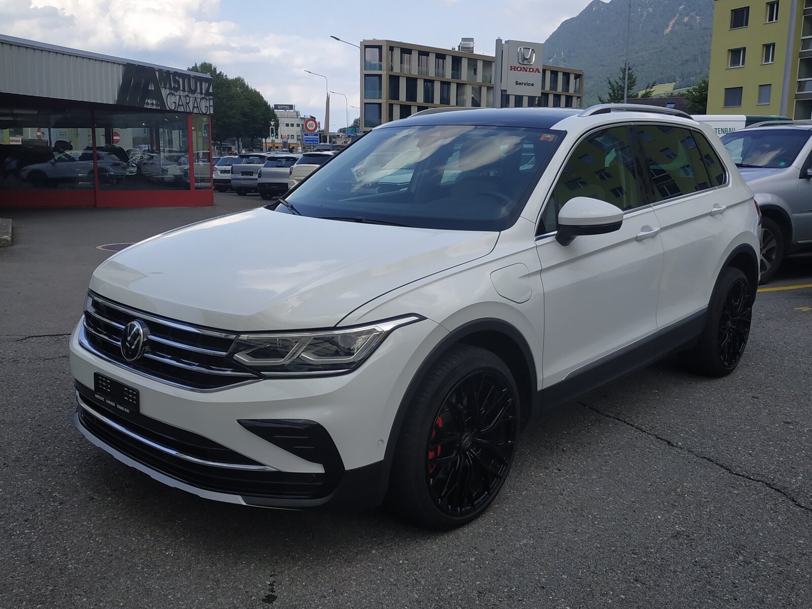 VW Tiguan 1.4TSI PHEV Elegance DSG, Hybride Rechargeable Essence/Électricité, Occasion / Utilisé, Automatique - 3