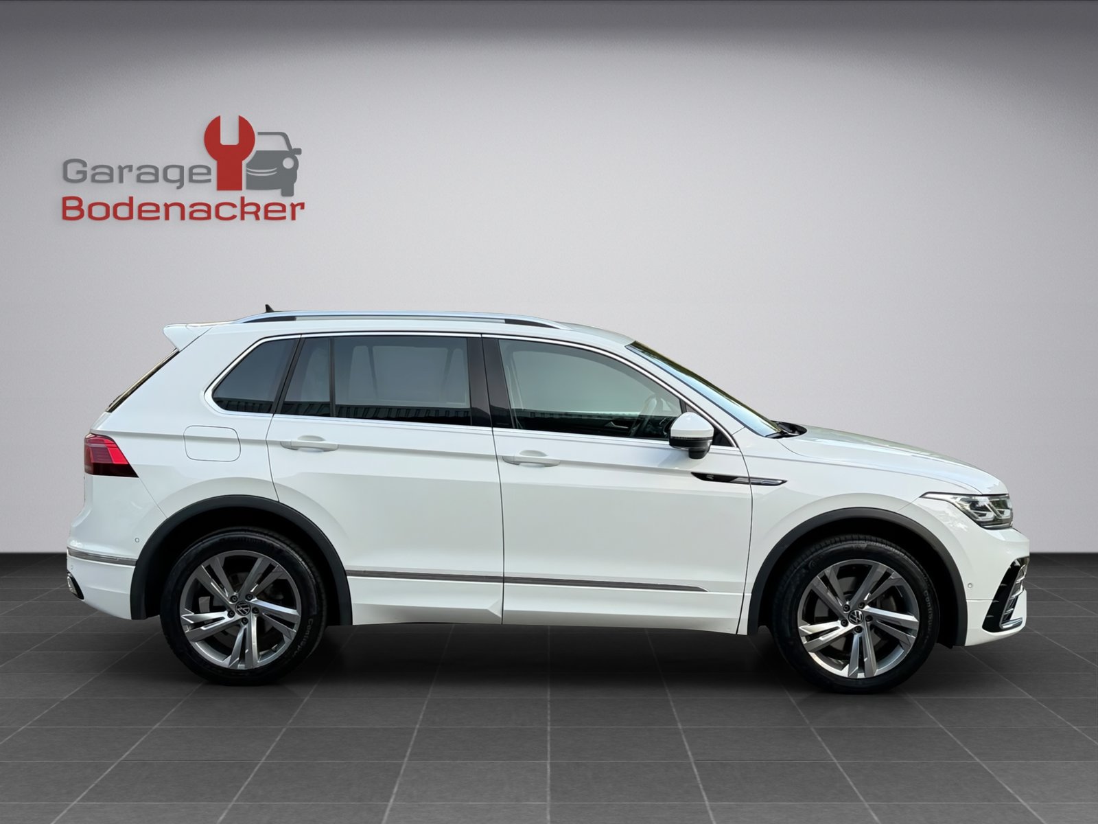 VW Tiguan 2.0 TDI SCR R-Line 4Motion DSG * Facelift * 200PS, Diesel, Second hand / Used, Automatic - 7