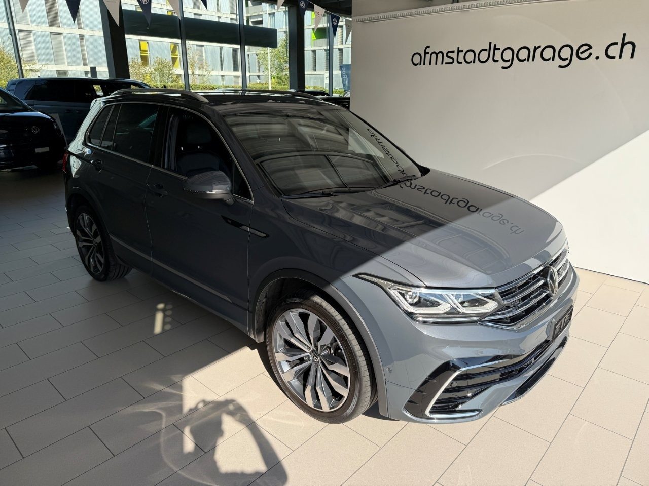 VW Tiguan R-Line