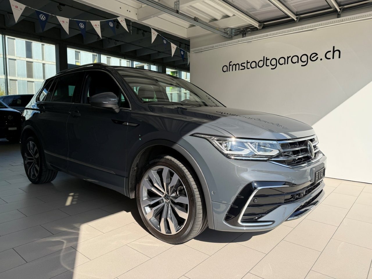 VW Tiguan R-Line, Essence, Occasion / Utilisé, Automatique - 5