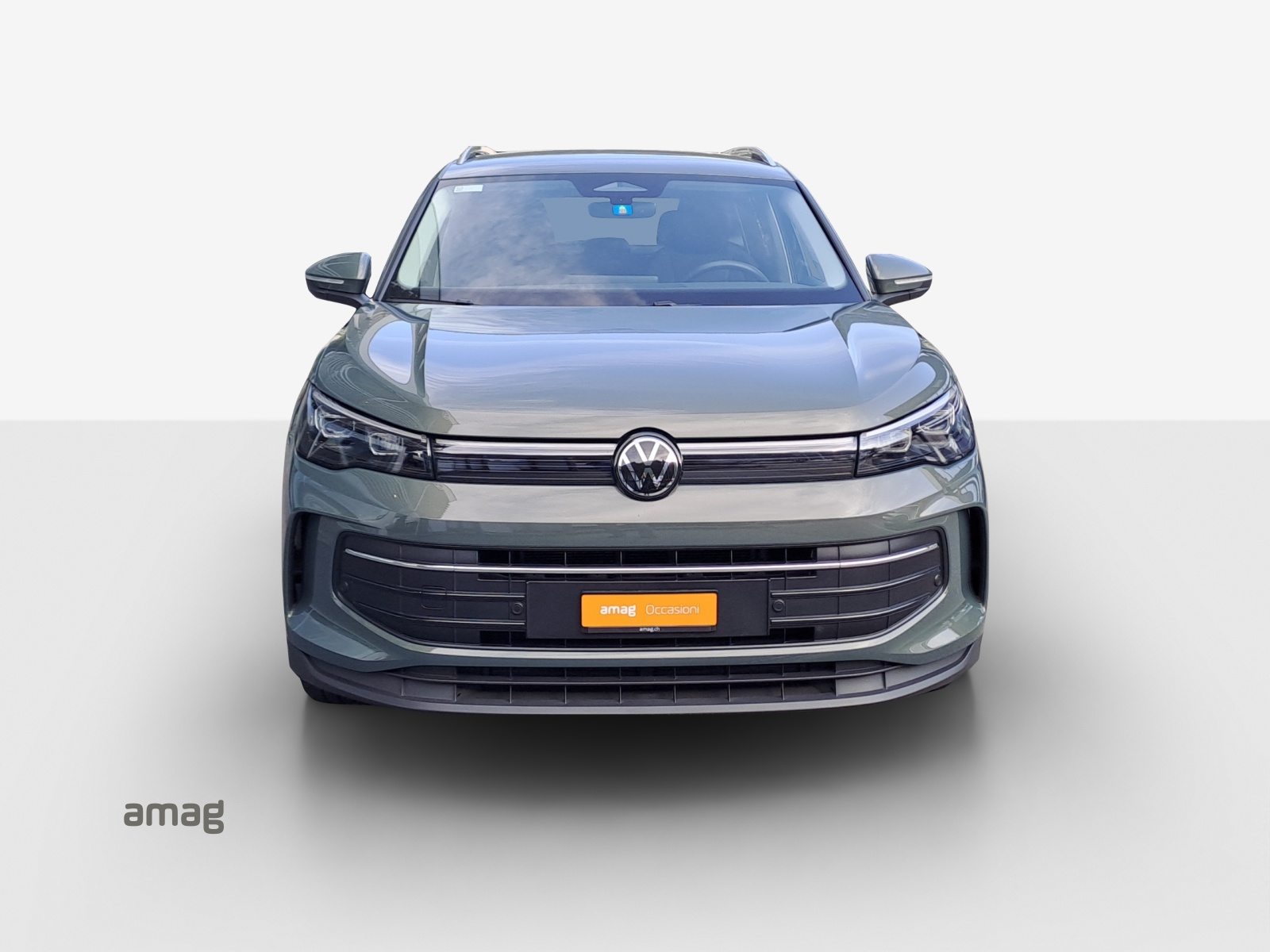 VW Tiguan UNITED, Essence, Occasion / Utilisé, Automatique - 7