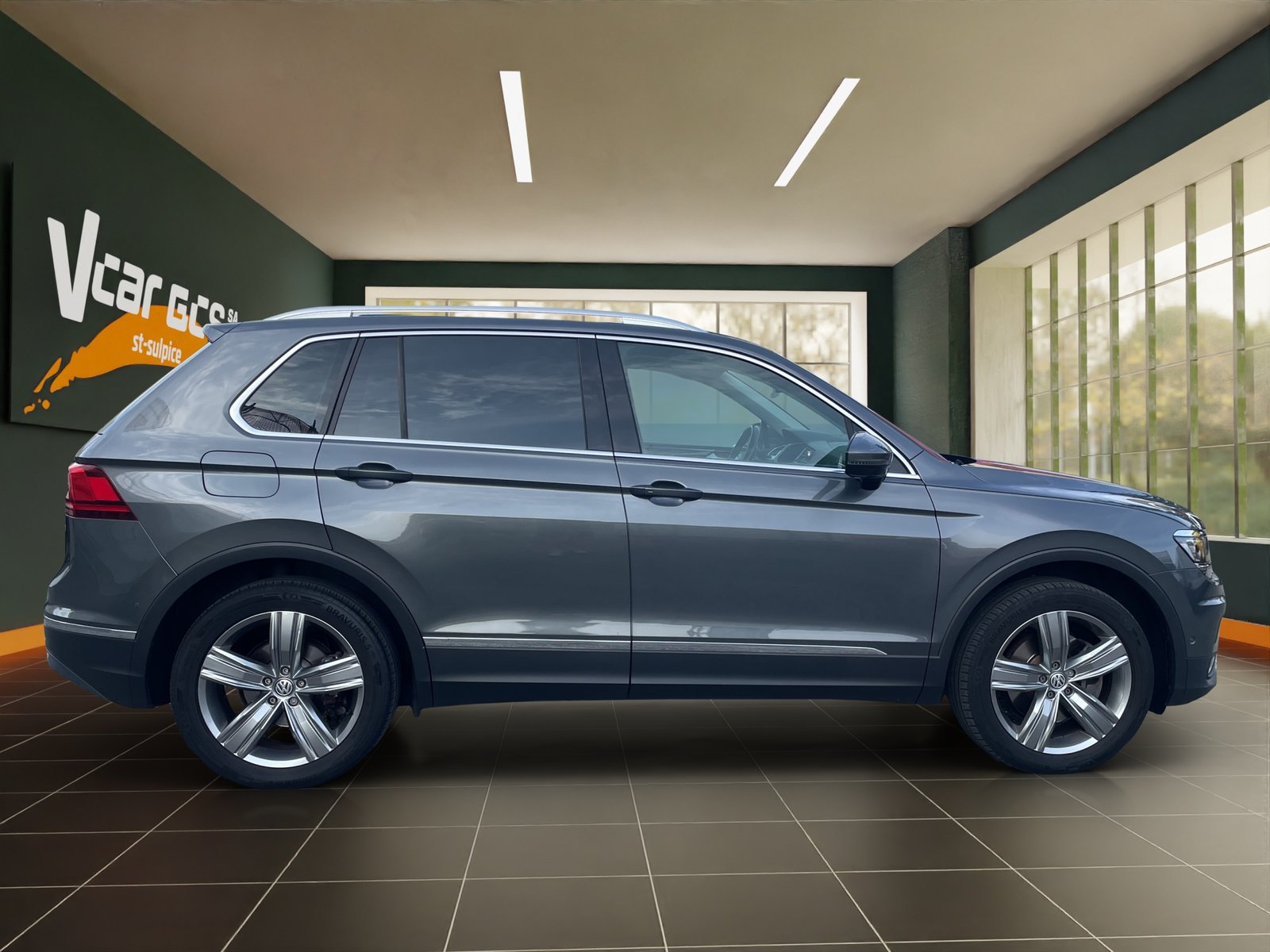 VW Tiguan 2.0TSI Highline 4Motion DSG, Petrol, Second hand / Used, Automatic - 6