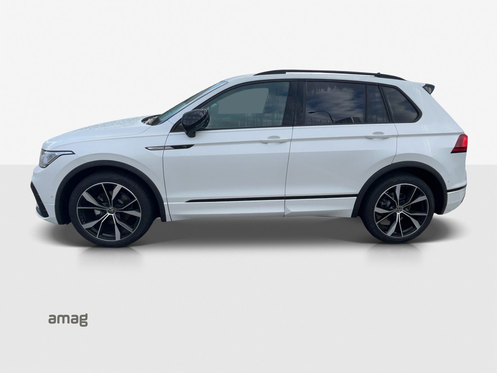 VW Tiguan R-Line, Benzina, Occasioni / Usate, Automatico - 2
