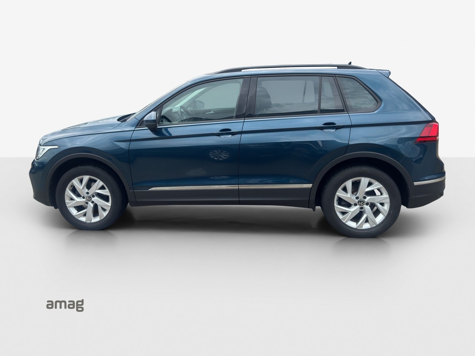 VW Tiguan Life, Diesel, Second hand / Used, Automatic - 2