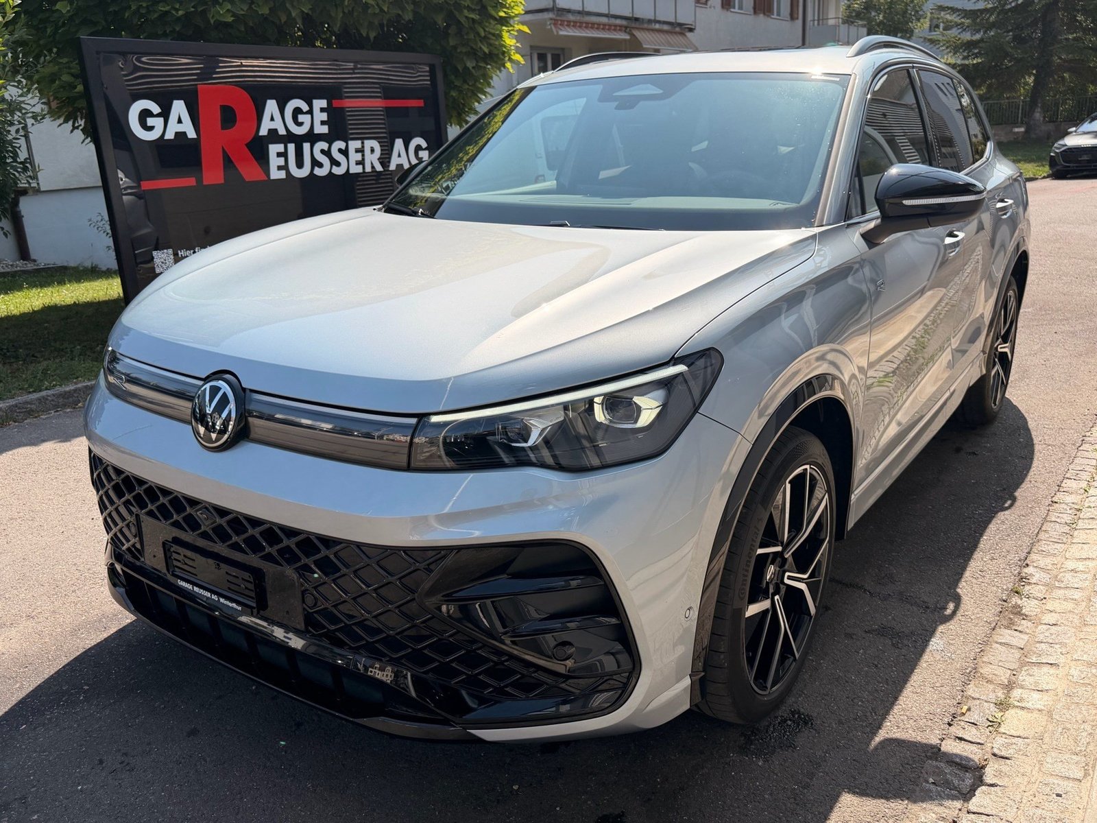VW Tiguan 2.0 TDI DSG 4MOTION R-LINE *** PANORAMAGLASDACH 3