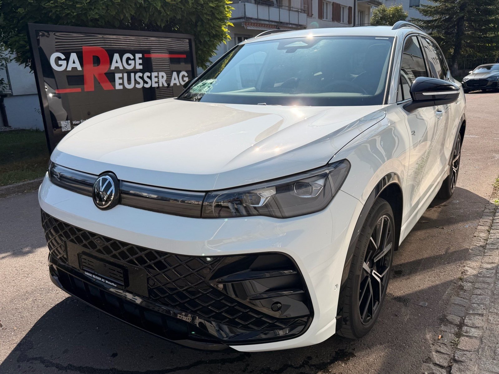 VW Tiguan 2.0 TDI DSG 4MOTION R-LINE *** PANORAMAGLASDACH 3
