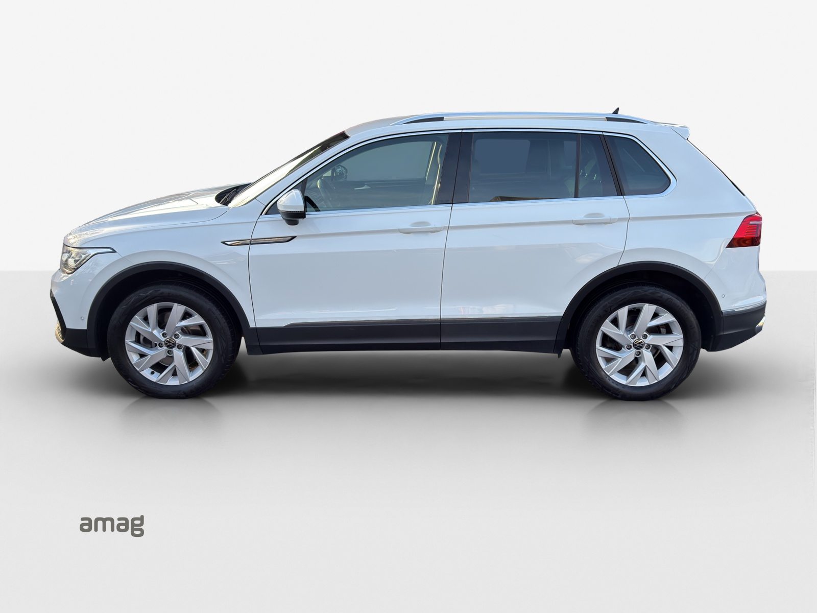 VW Tiguan Elegance, Diesel, Occasion / Utilisé, Automatique - 2