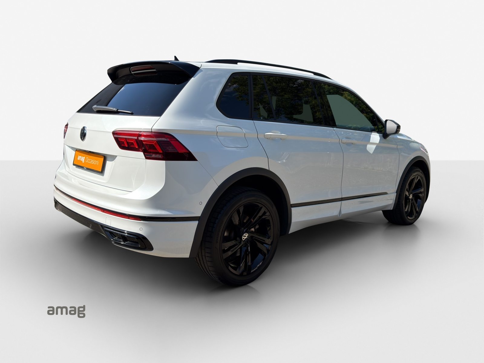 VW Tiguan R-Line SELECTION PHEV, Hybride Intégral Essence/Électricité, Occasion / Utilisé, Automatique - 6
