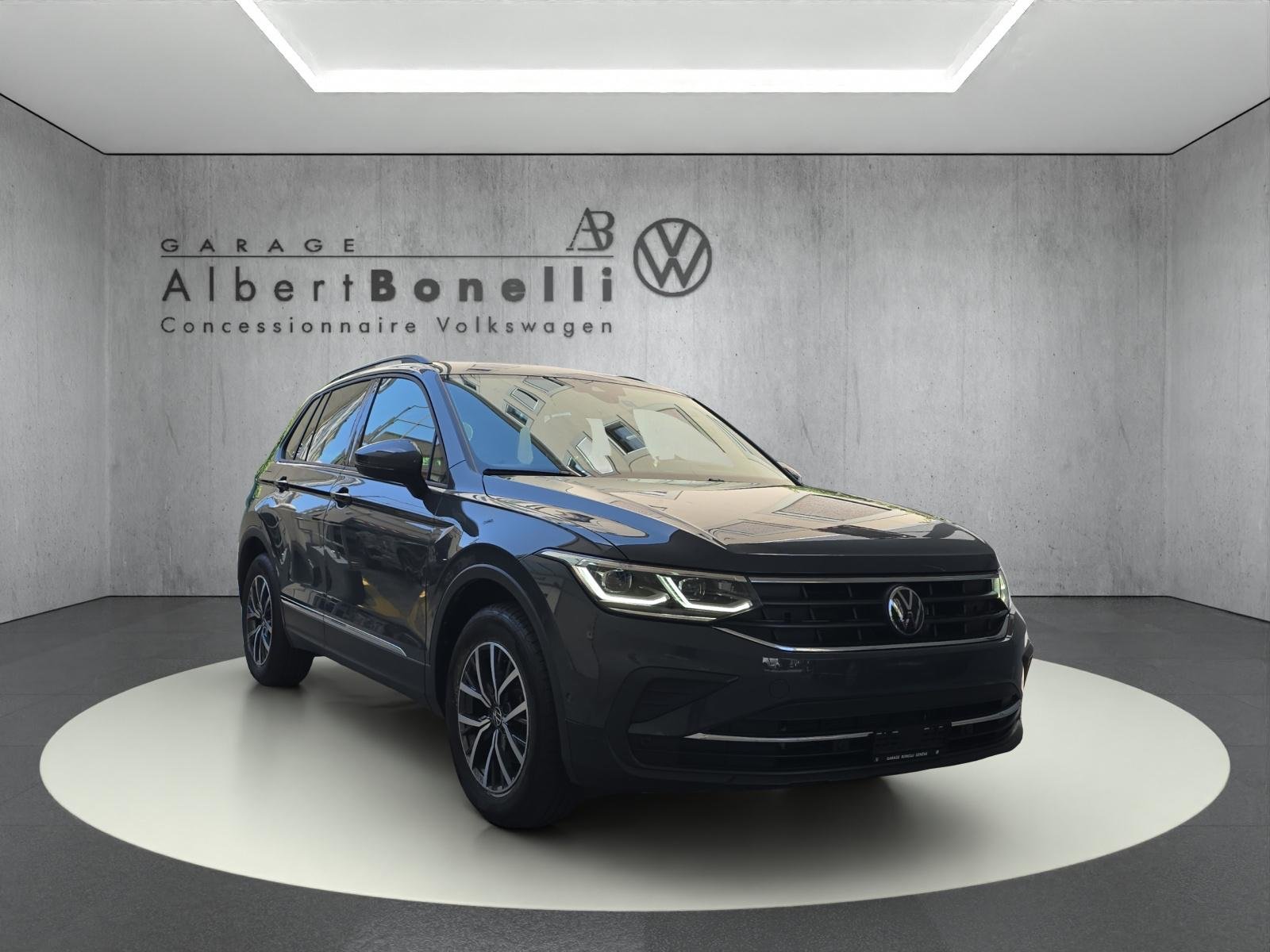 VW Tiguan 1.5TSI Evo Life DSG, Essence, Occasion / Utilisé, Automatique - 3