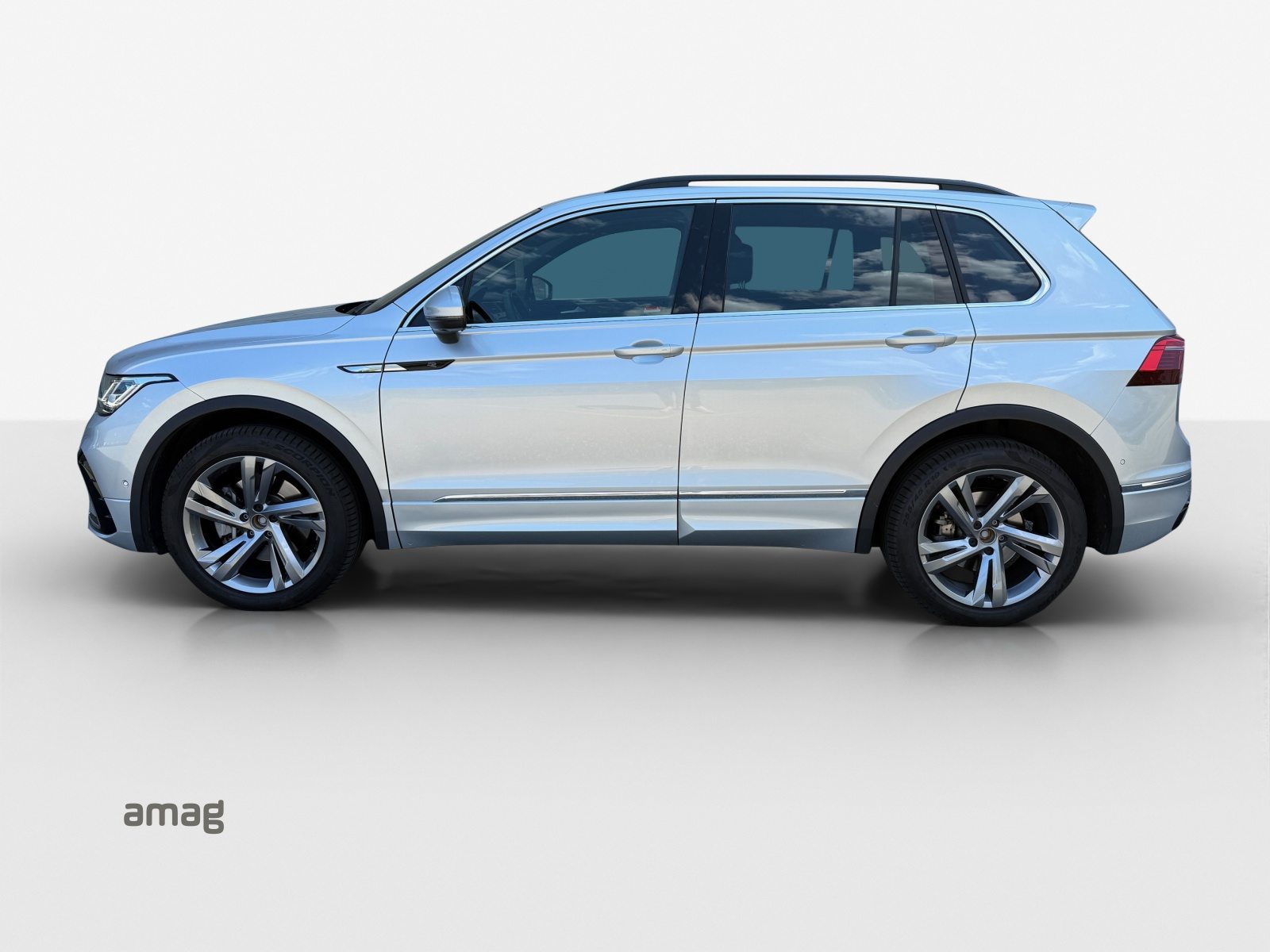 VW Tiguan R-Line, Benzina, Occasioni / Usate, Automatico - 2
