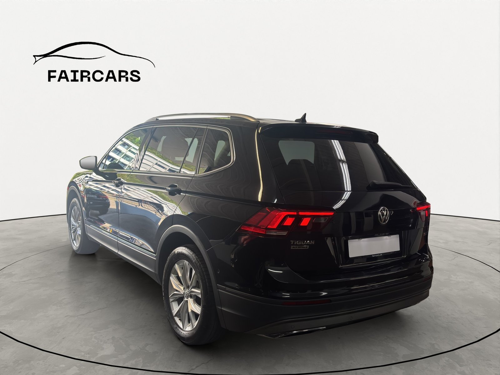 VW Tiguan Allspace 2.0TSI Comfortline 4Motion DSG, Petrol, Second hand / Used, Automatic - 3