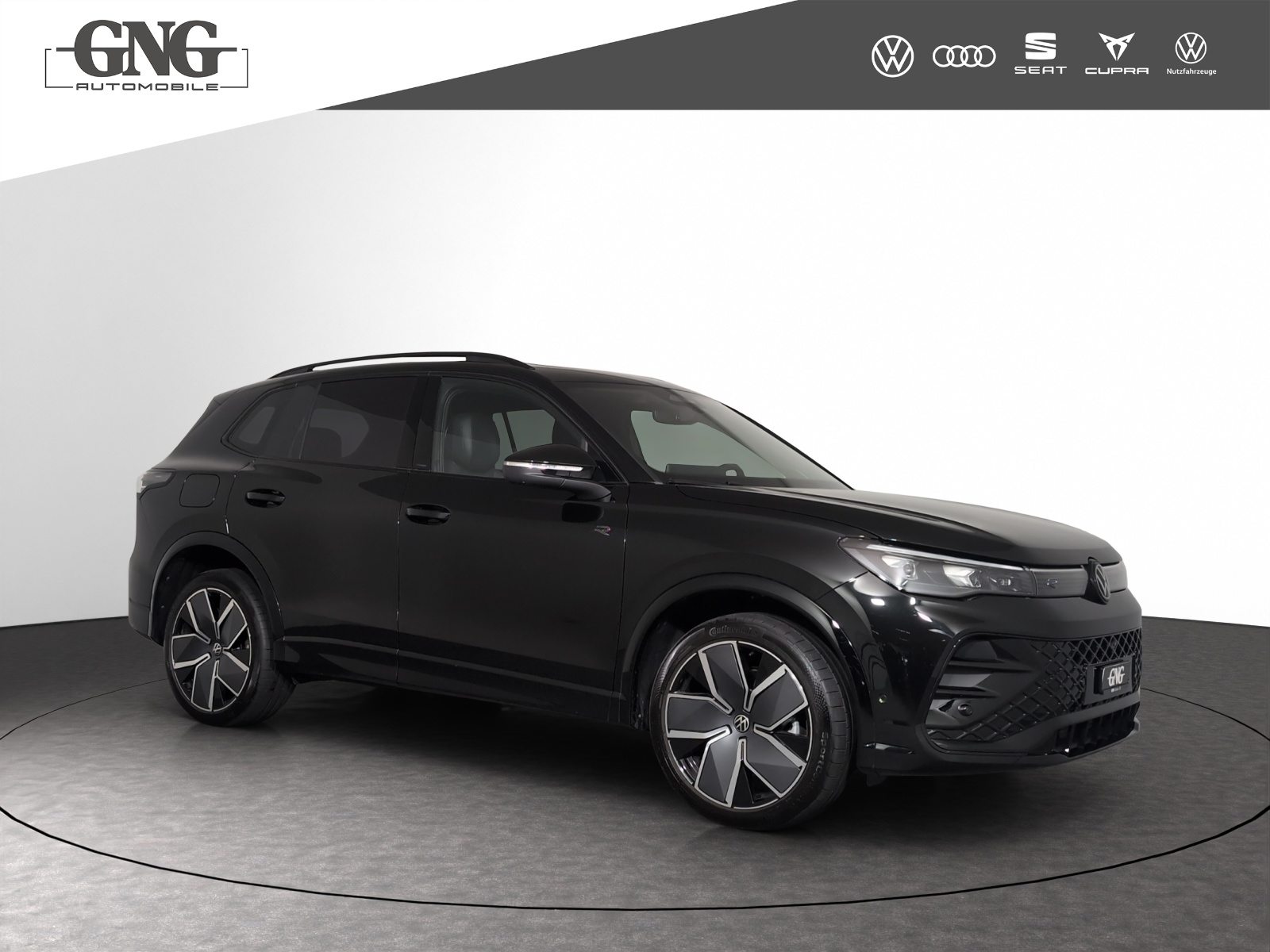 VW Tiguan R-Line UNITED, Benzina, Occasioni / Usate, Automatico - 4