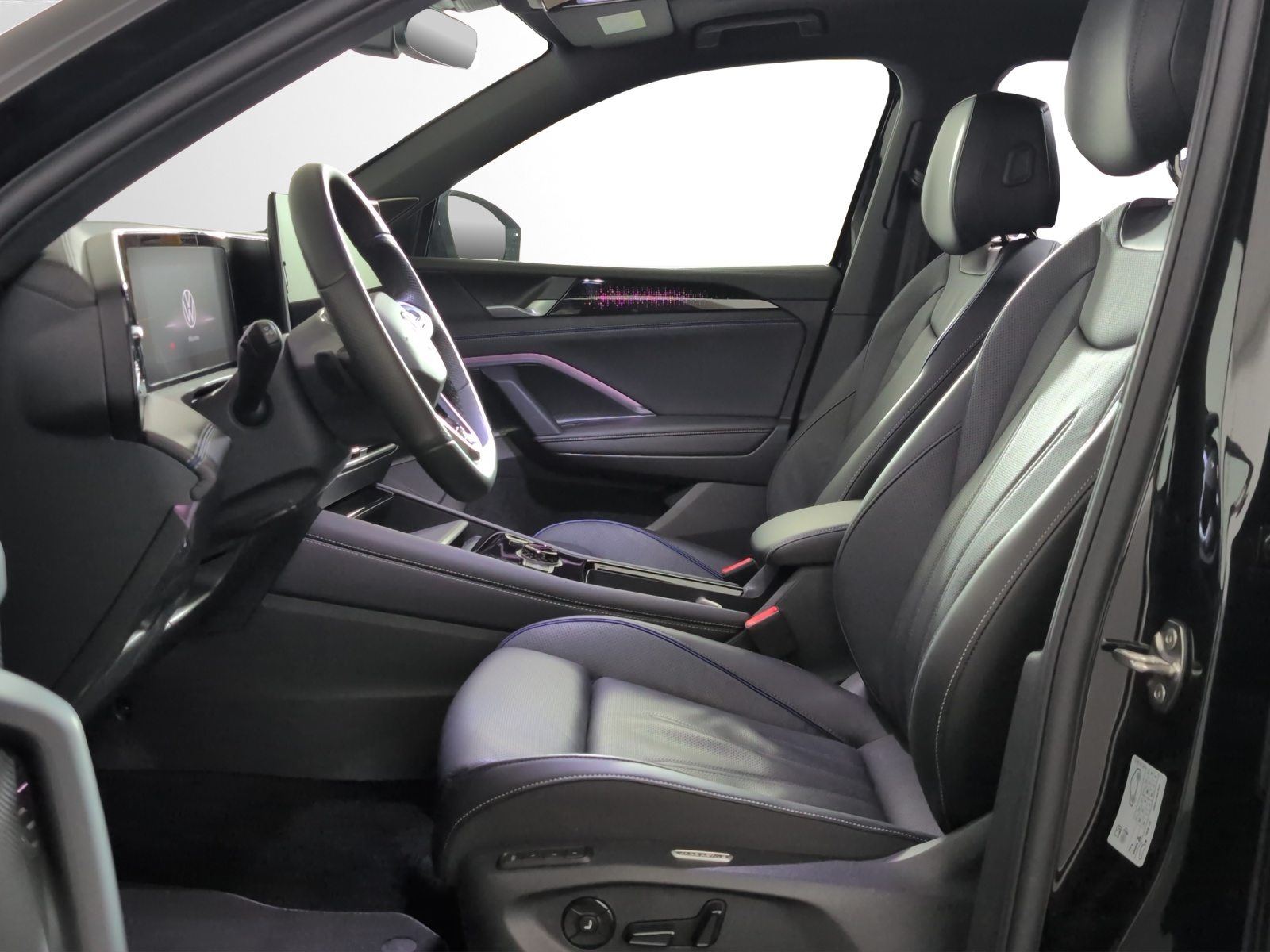 VW Tiguan R-Line UNITED, Benzina, Occasioni / Usate, Automatico - 6
