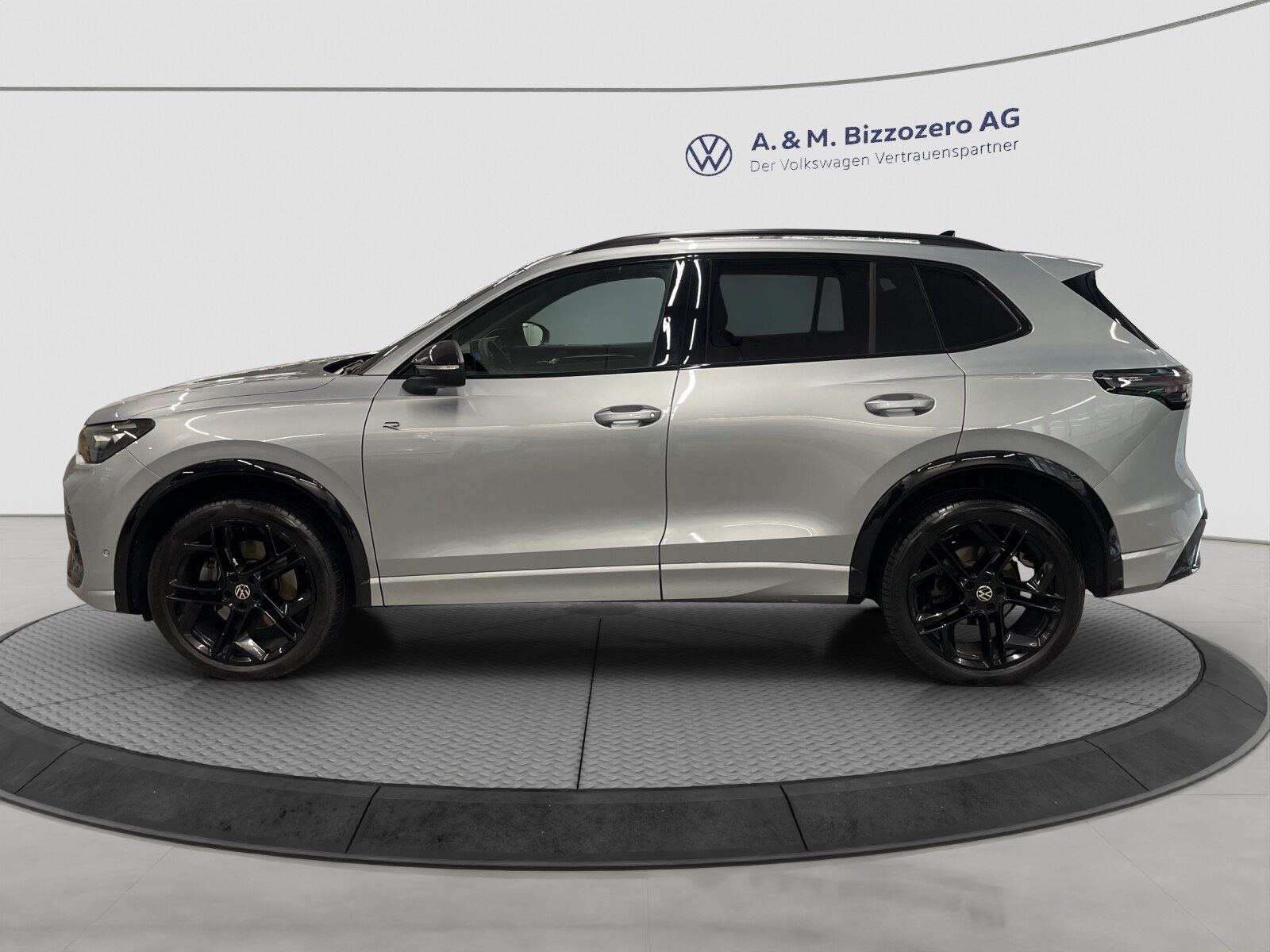 VW Tiguan R-Line UNITED, Diesel, Occasion / Utilisé, Automatique - 2