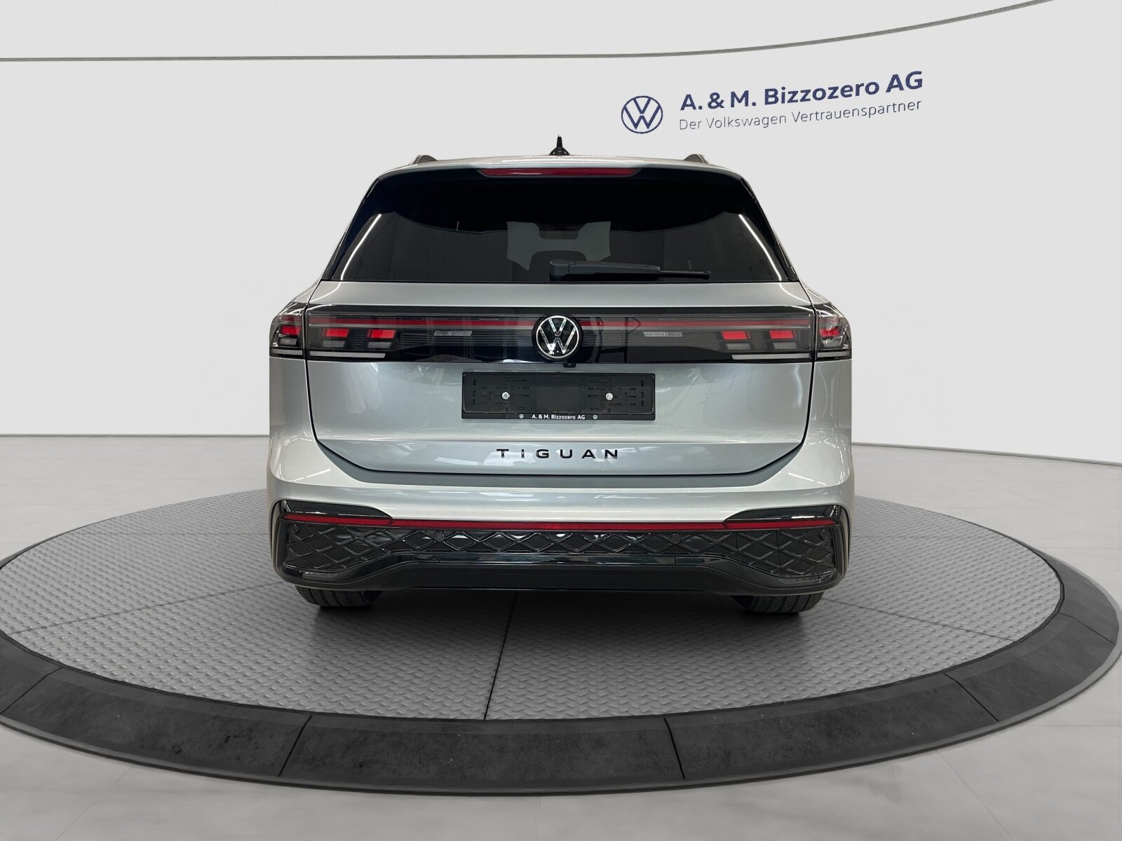 VW Tiguan R-Line UNITED, Diesel, Occasion / Utilisé, Automatique - 4
