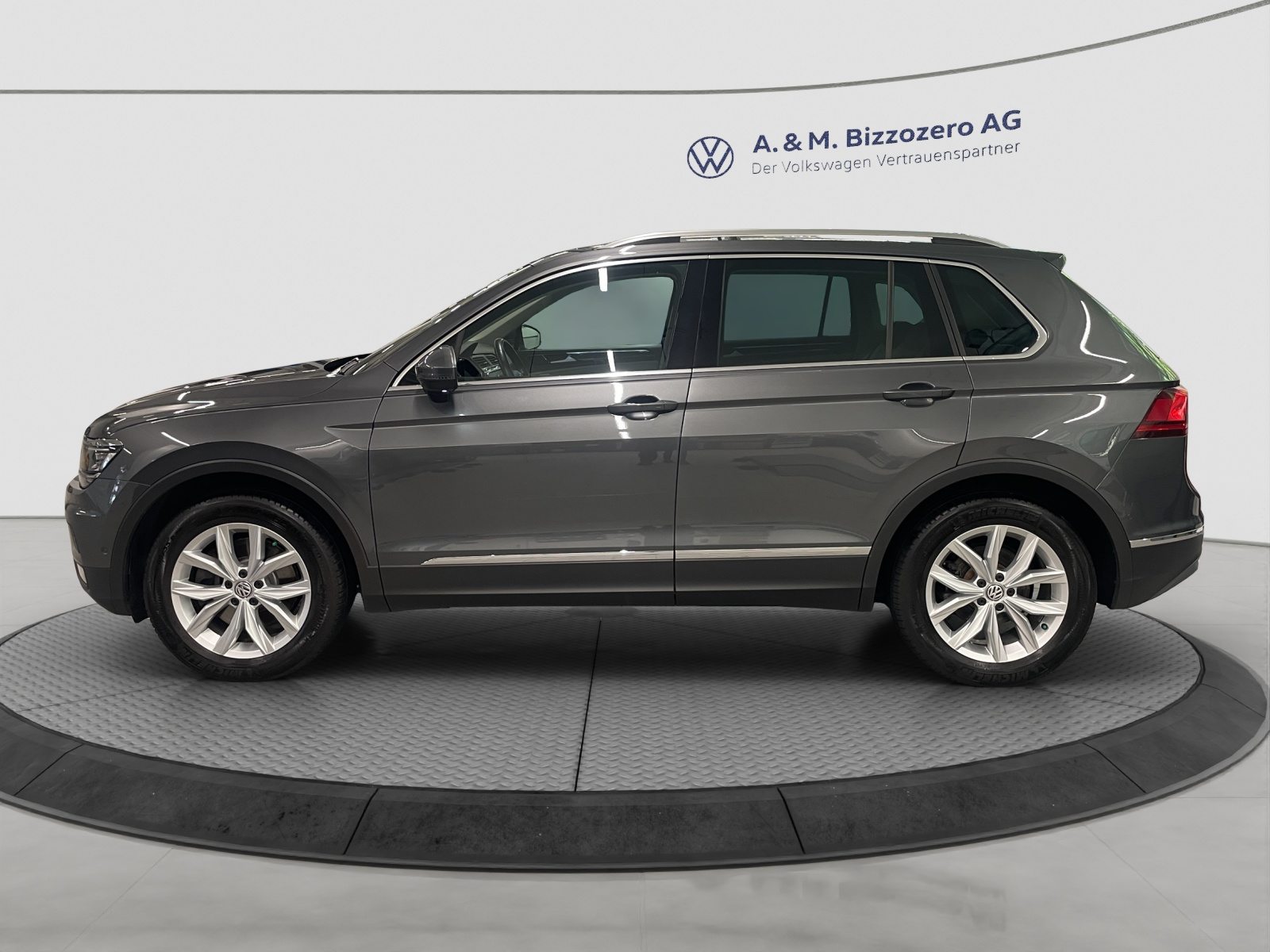 VW Tiguan Highline, Benzina, Occasioni / Usate, Automatico - 2