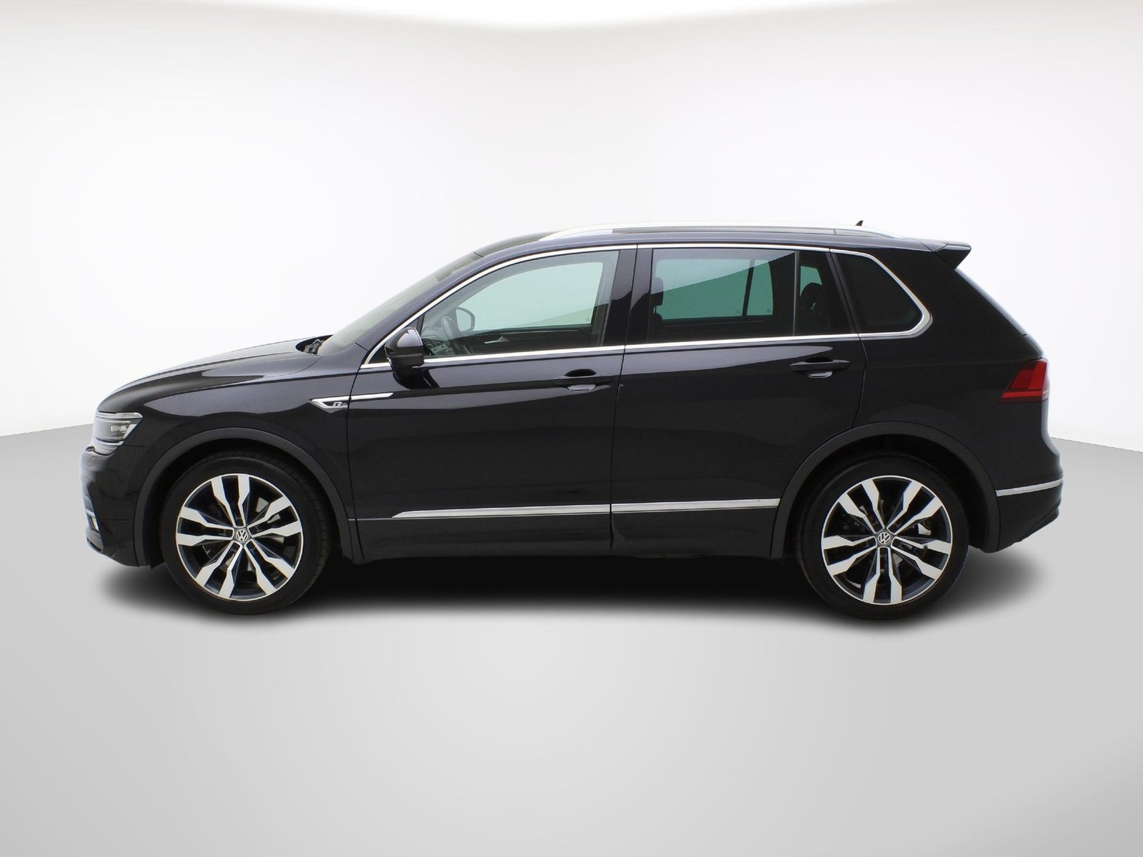 VW Tiguan 2.0 TDI DSG R-Line 4Motion, Diesel, Occasioni / Usate, Automatico - 3