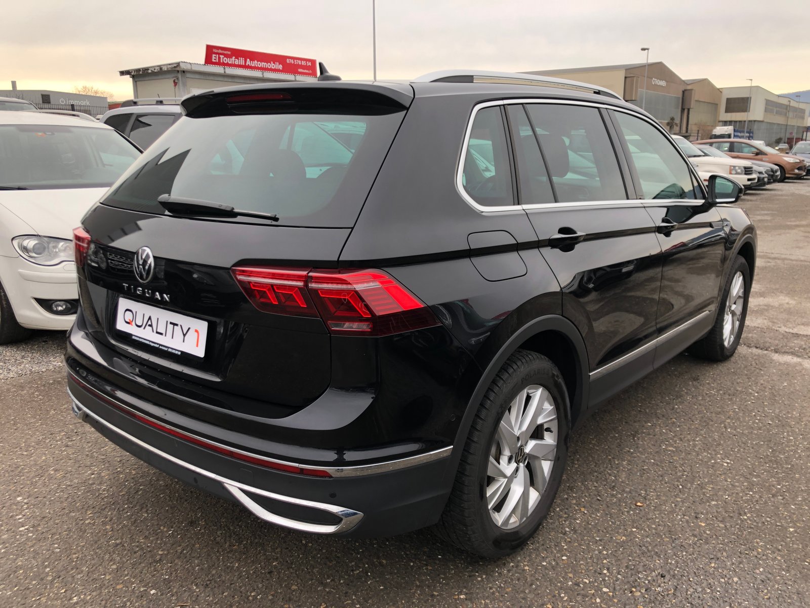 VW Tiguan 2.0 TDI SCR Elegance 4Motion DSG, Diesel, Second hand / Used, Automatic - 4