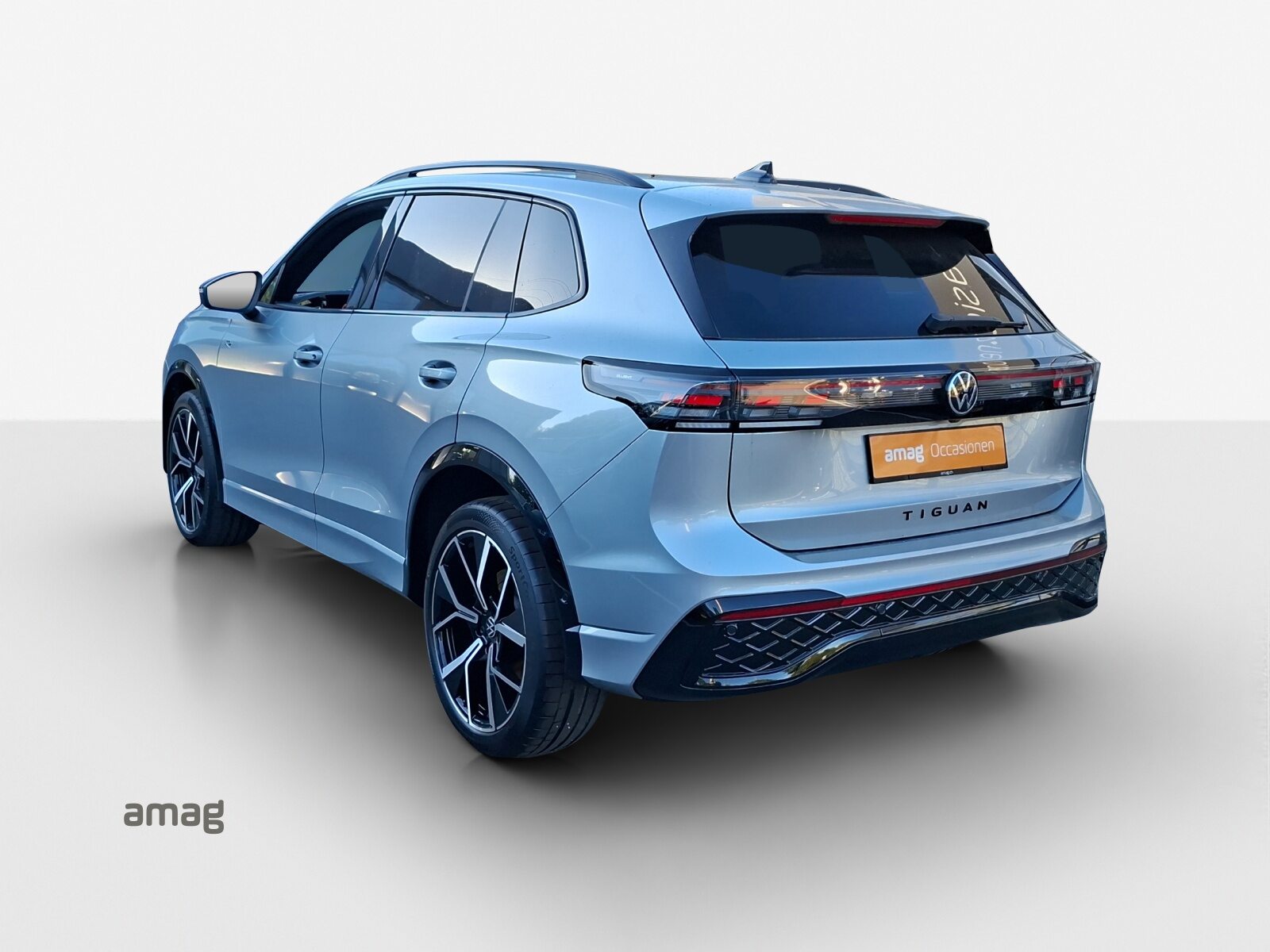 VW Tiguan R-Line, Essence, Occasion / Utilisé, Automatique - 3