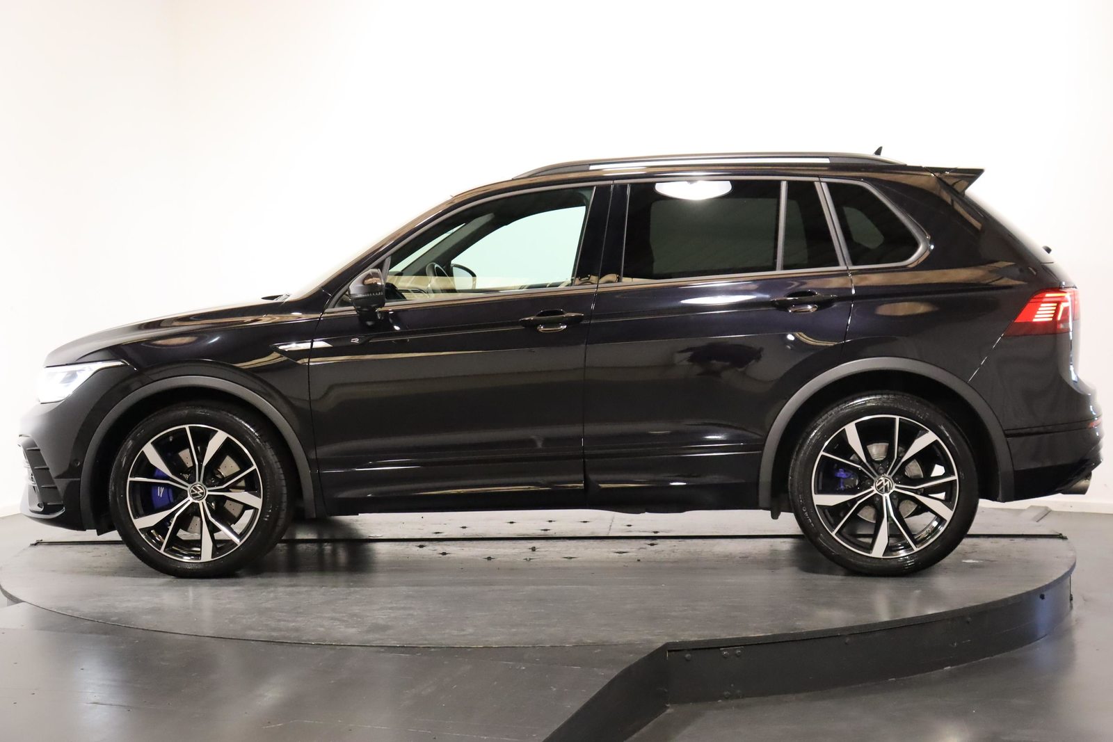 VW Tiguan 2.0 TSI R DSG, Essence, Occasion / Utilisé, Automatique - 2