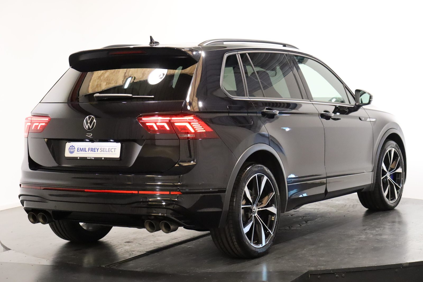 VW Tiguan 2.0 TSI R DSG, Essence, Occasion / Utilisé, Automatique - 3