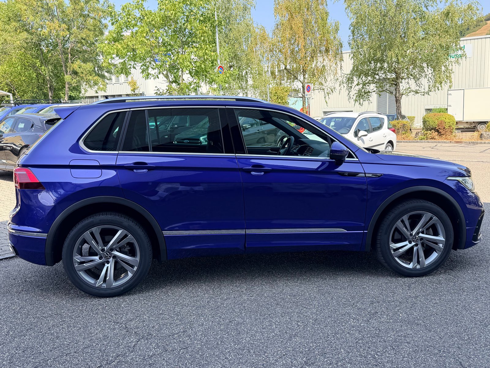 VW Tiguan 2.0TSI R-Line 4Motion DSG, Petrol, Second hand / Used, Automatic - 2